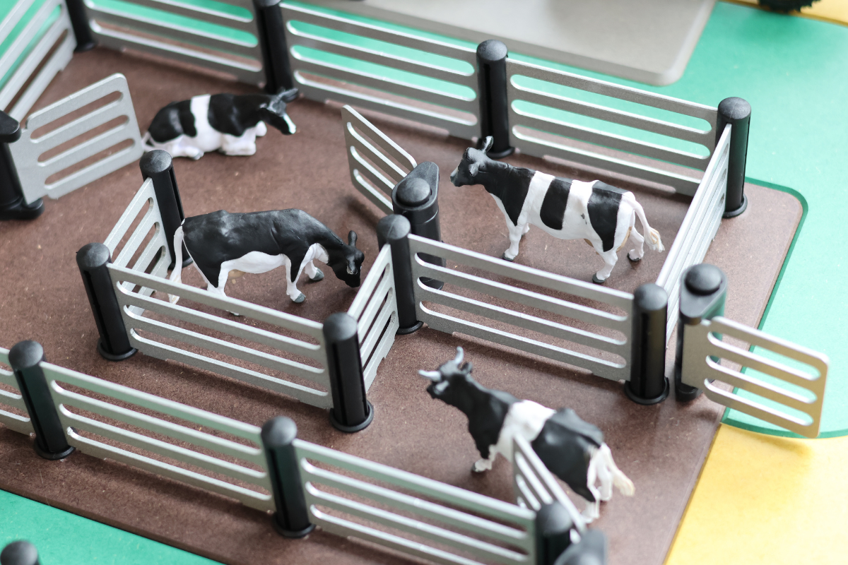 Farm-3D-PlayBoard-Close.png