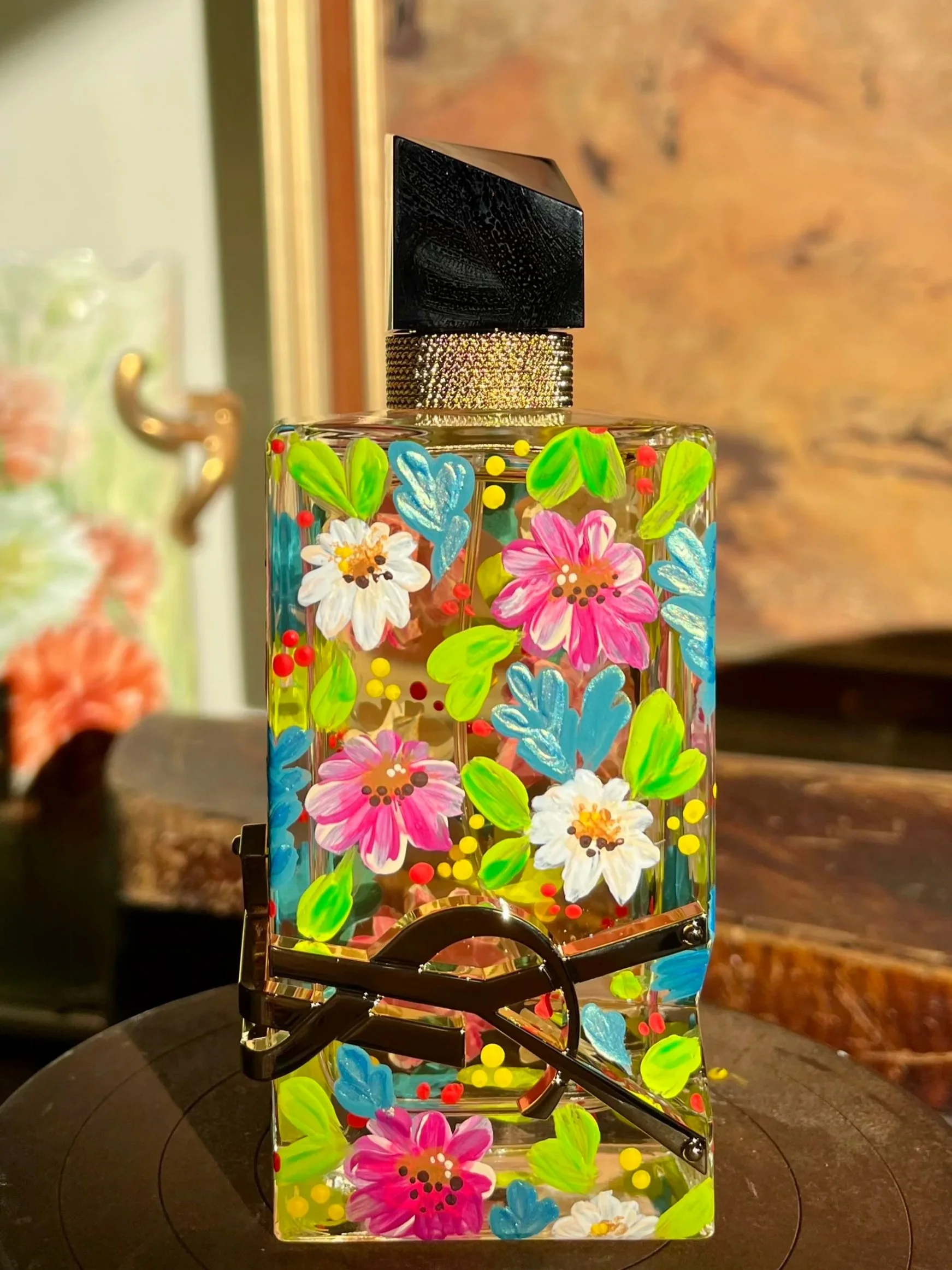 High Detail- Perfume Bottle