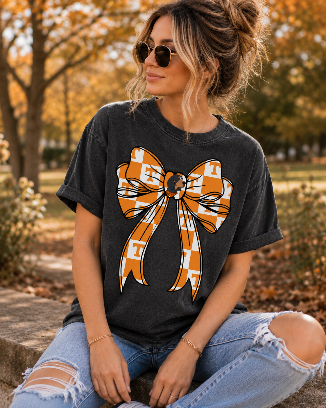 🧡🎀 Tennessee Checkerboard Bow & Smokey Graphic Tee