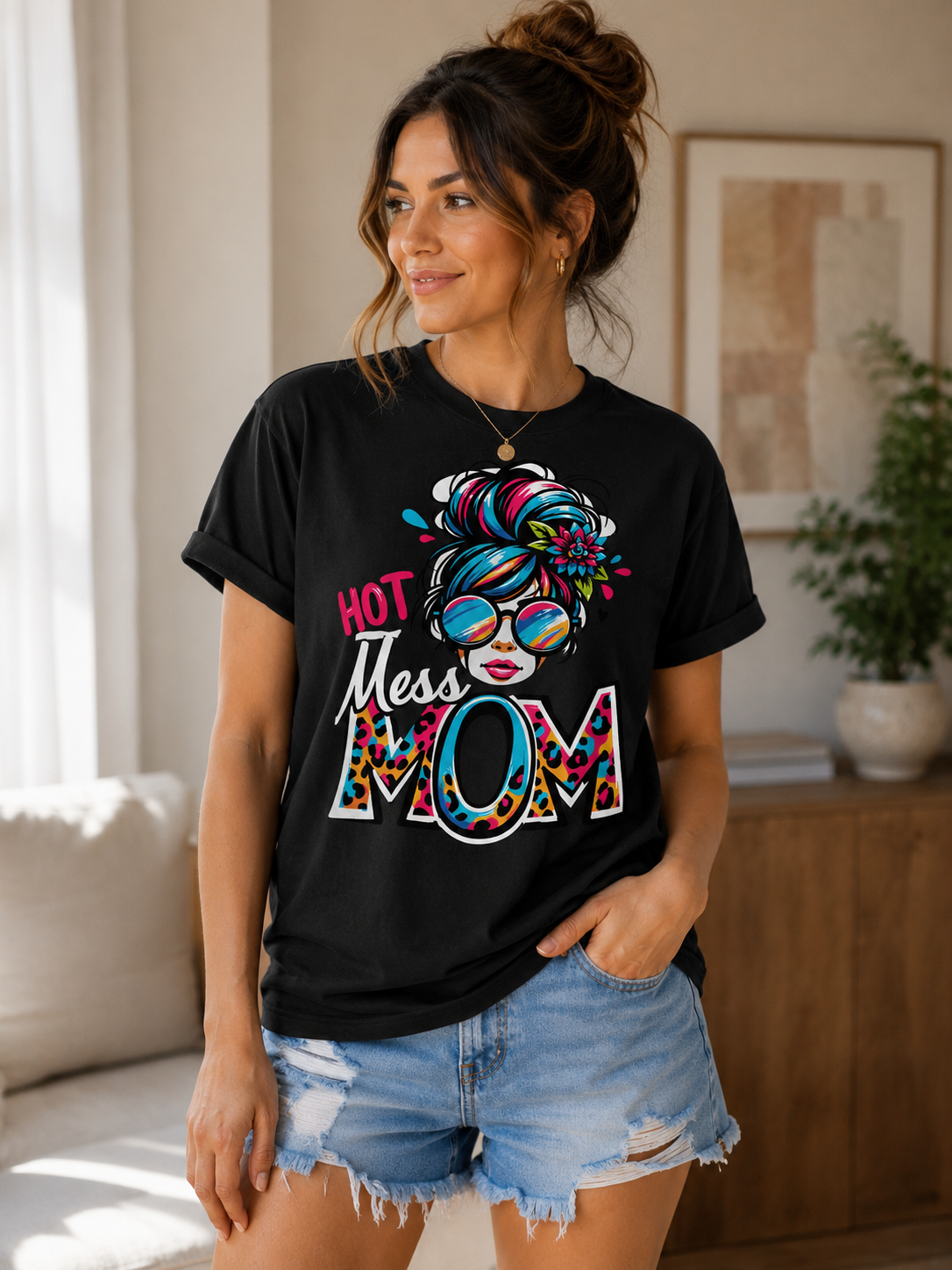 🔥💋 Hot Mess Mom Graphic Tee