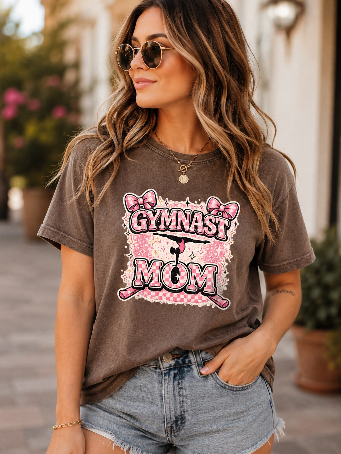 🤸‍♀️🎀 Gymnast Mom Pink Bow Tee