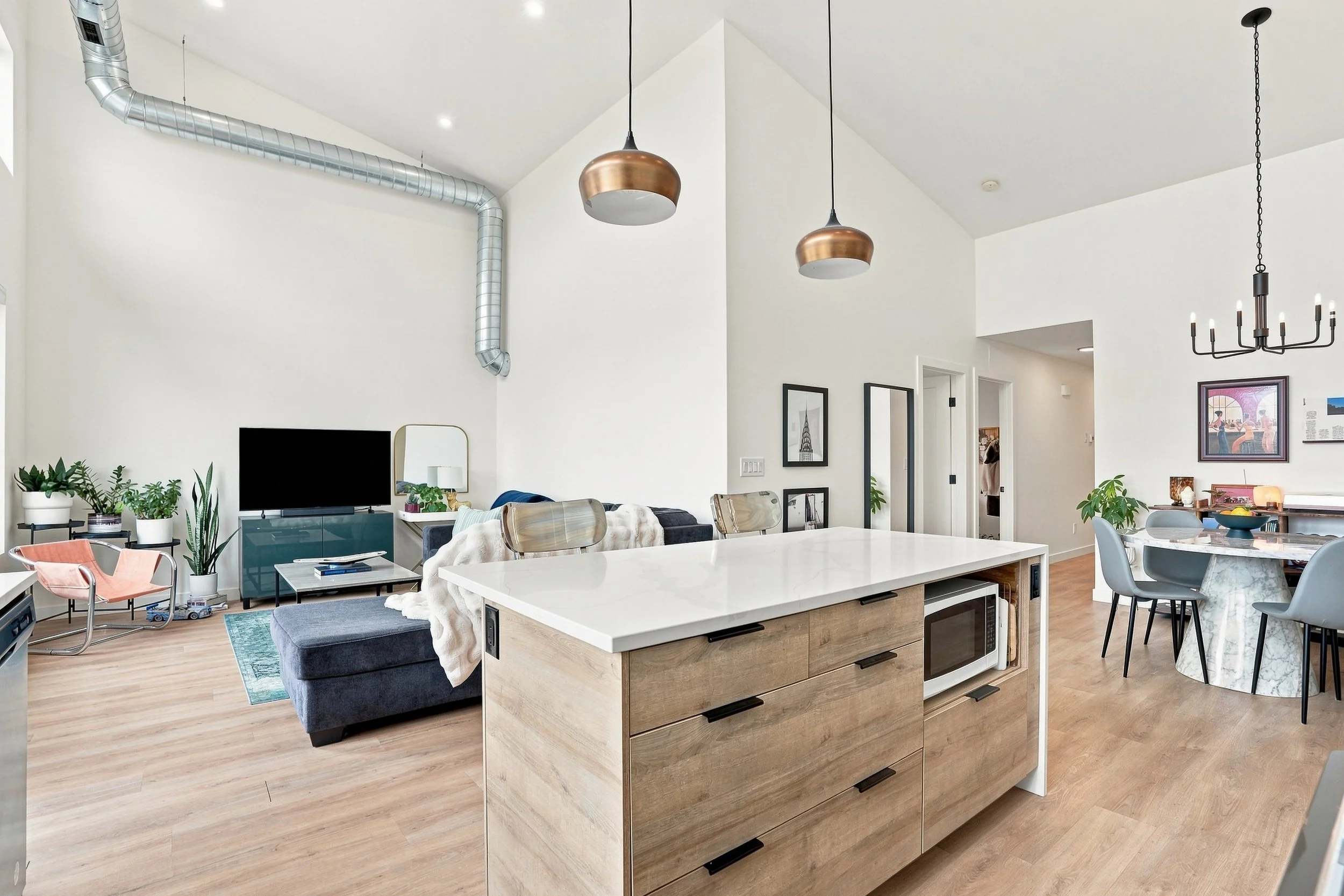 614 Spadina Cres W (23 of 37).jpg