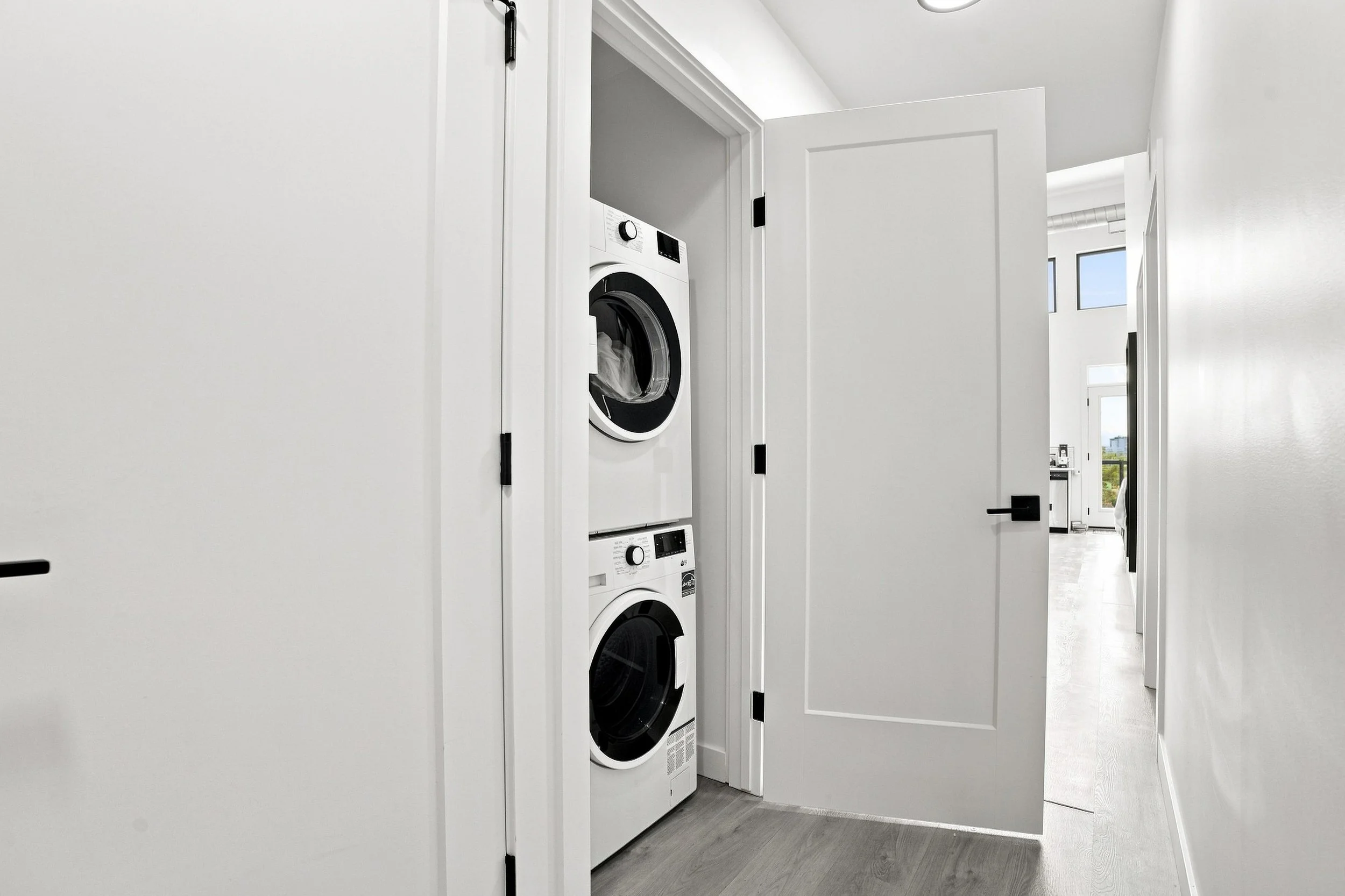 614 Spadina Cres W (30 of 37).jpg