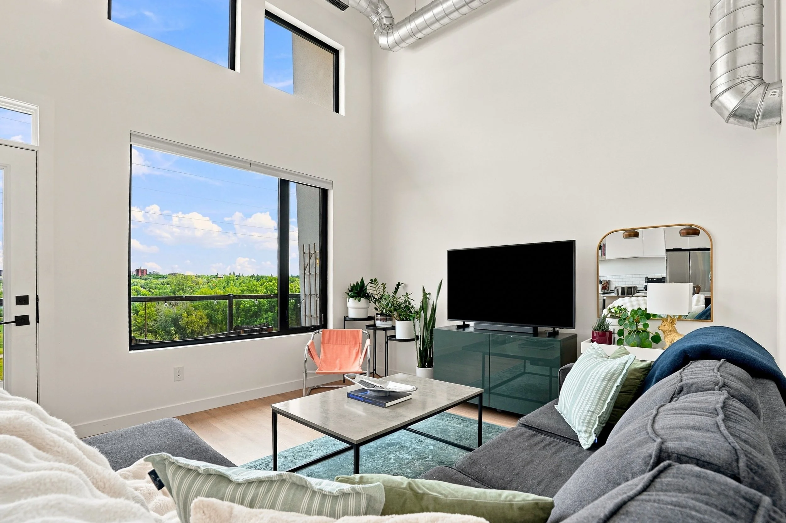 614 Spadina Cres W (17 of 37).jpg