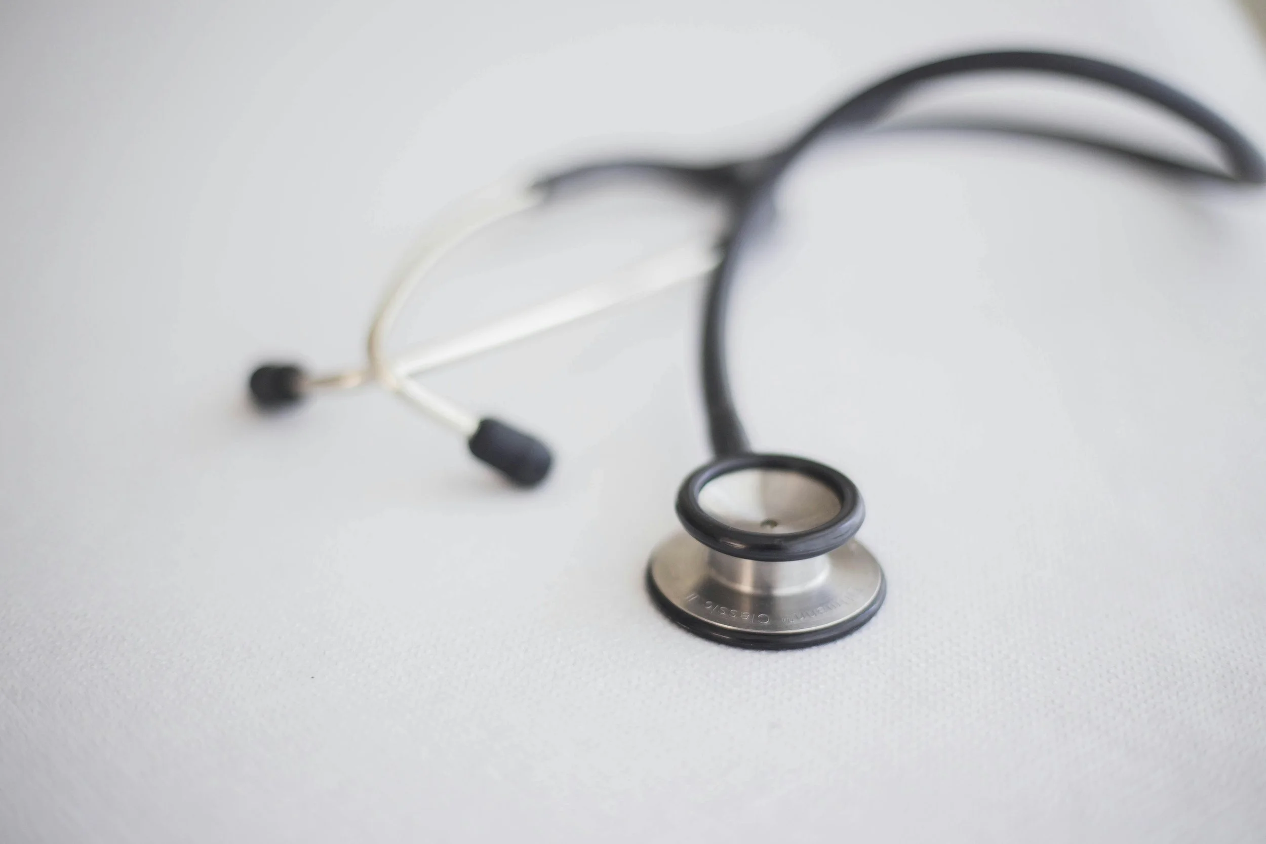 Finding a Midwife (Hebamme)