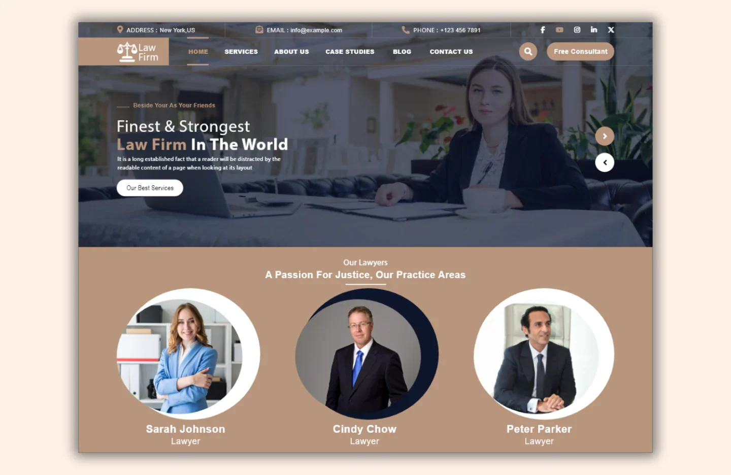 Website voor een advocatenkantoor met foto's van drie advocaten, een vrouw in een blauwe pak, een man in een zwart pak met een blauwe stropdas, en een man in een zwart pak met een witte overhemd, allemaal op een beige achtergrond.