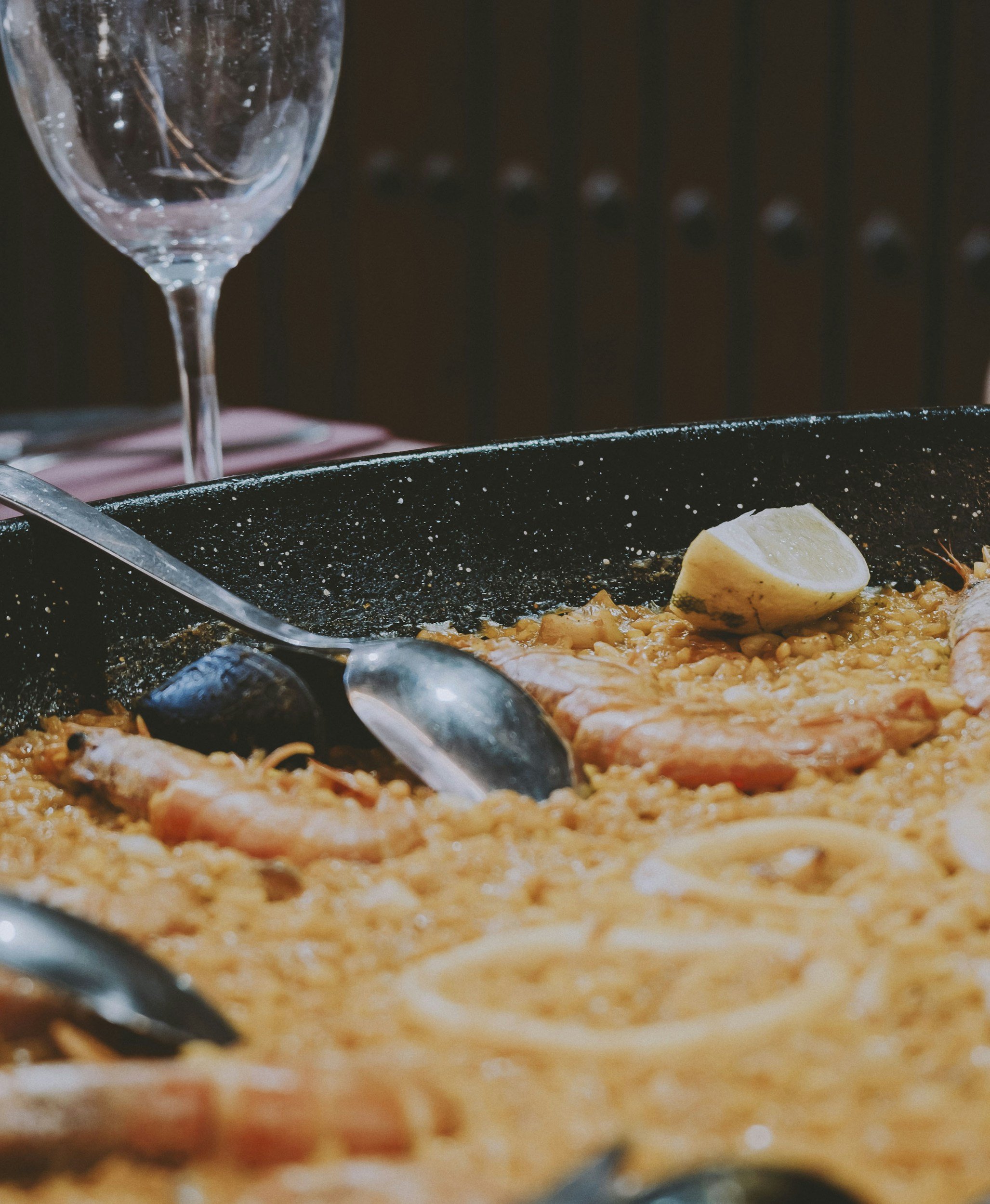 Paella cooking class with fresh Mediterranean ingredients and local food traditions.