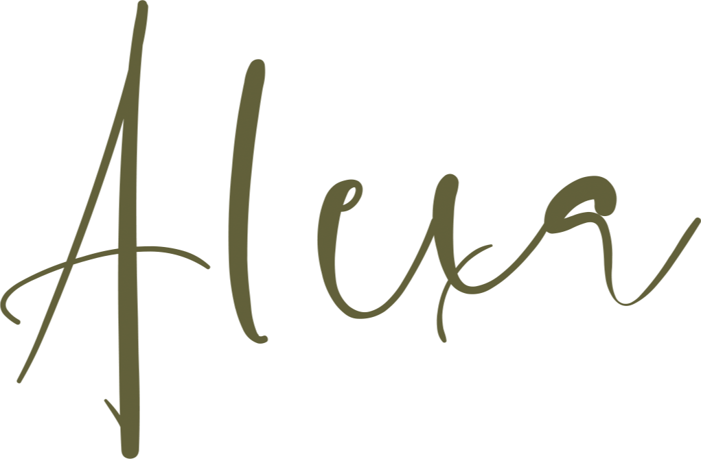 The image displays the name "Alexis" written in elegant, cursive gold text.