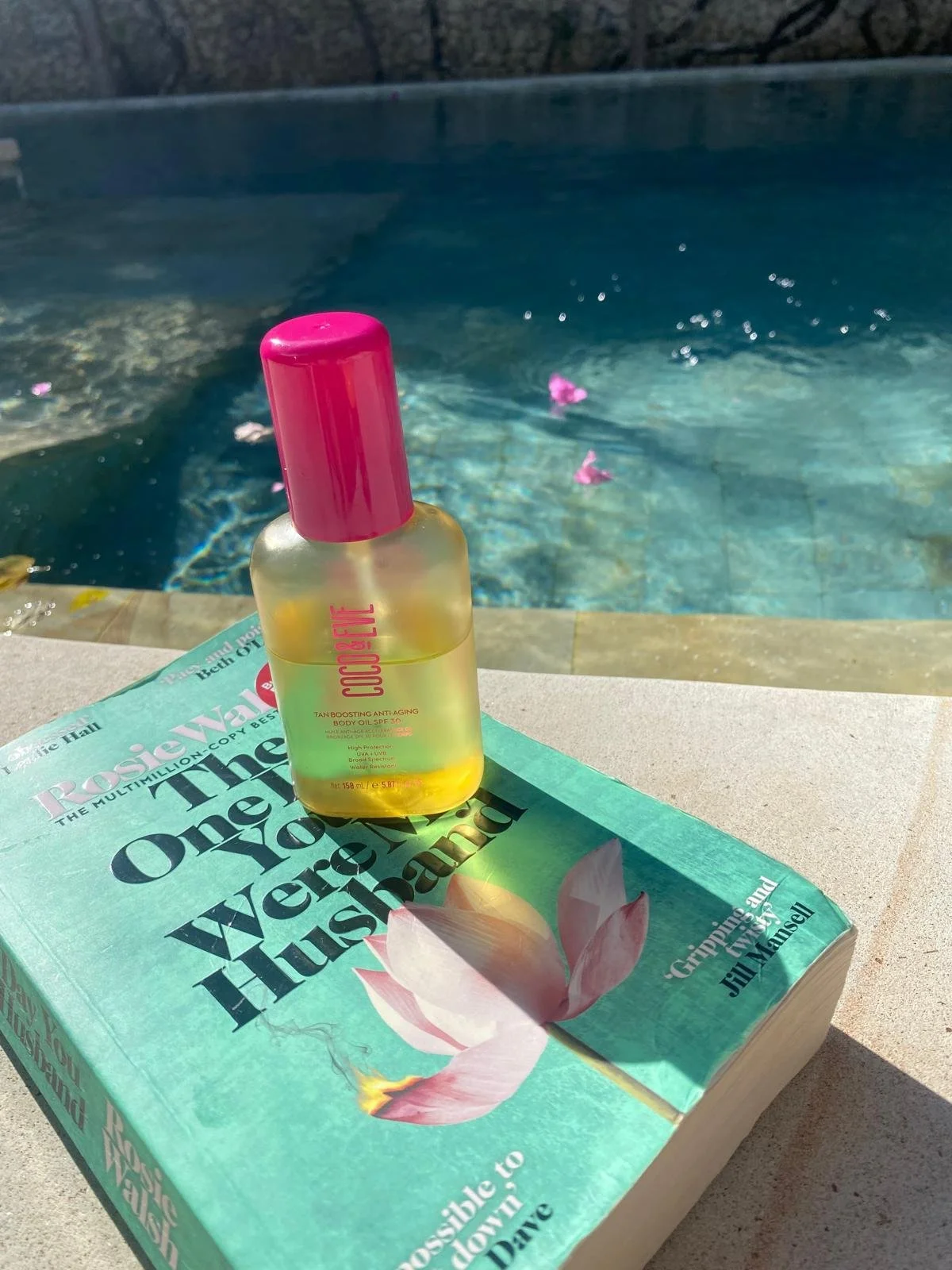 I'm obsessed with this Coco & Eve Factor 30 Sun Oil!