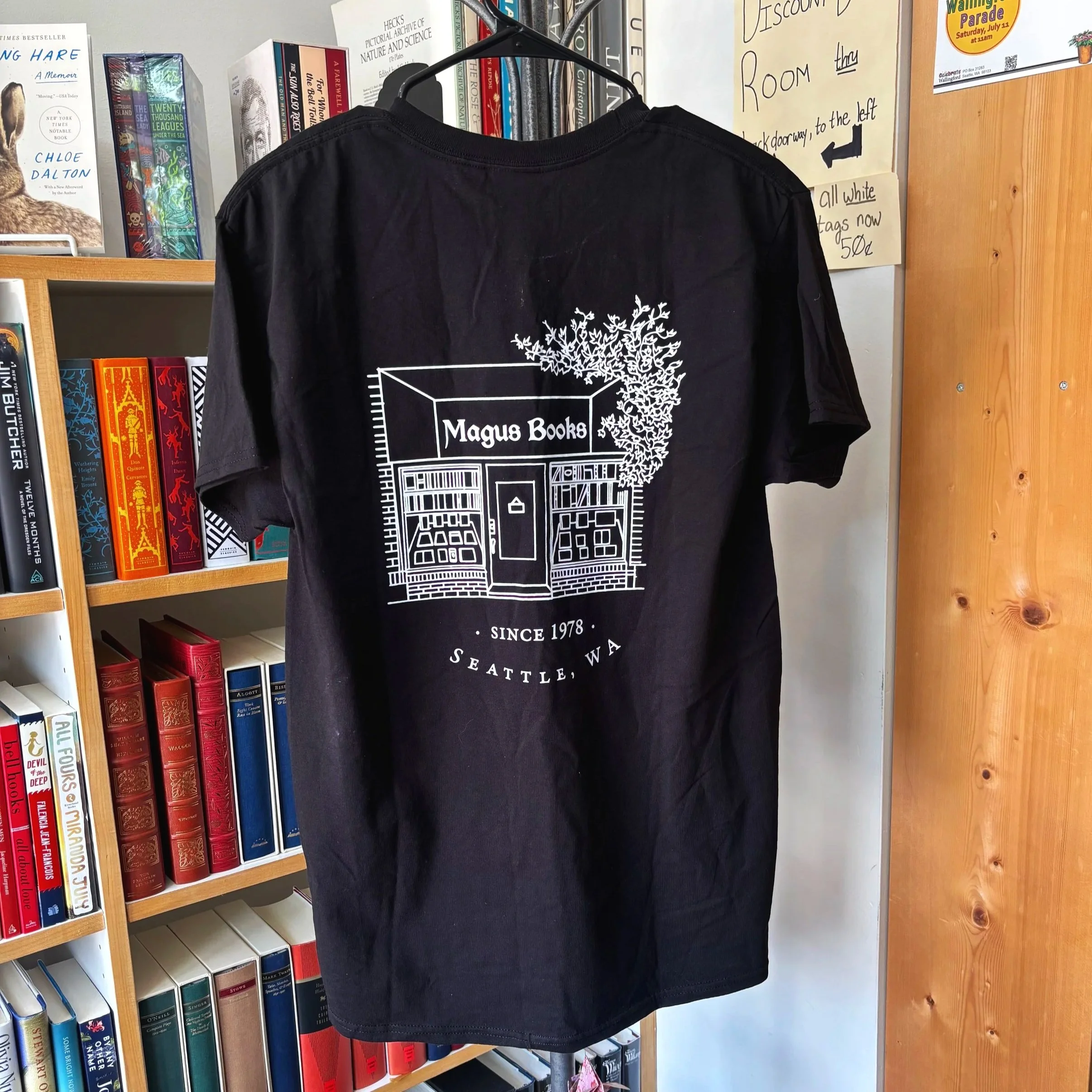 magusshirt.black15.jpg