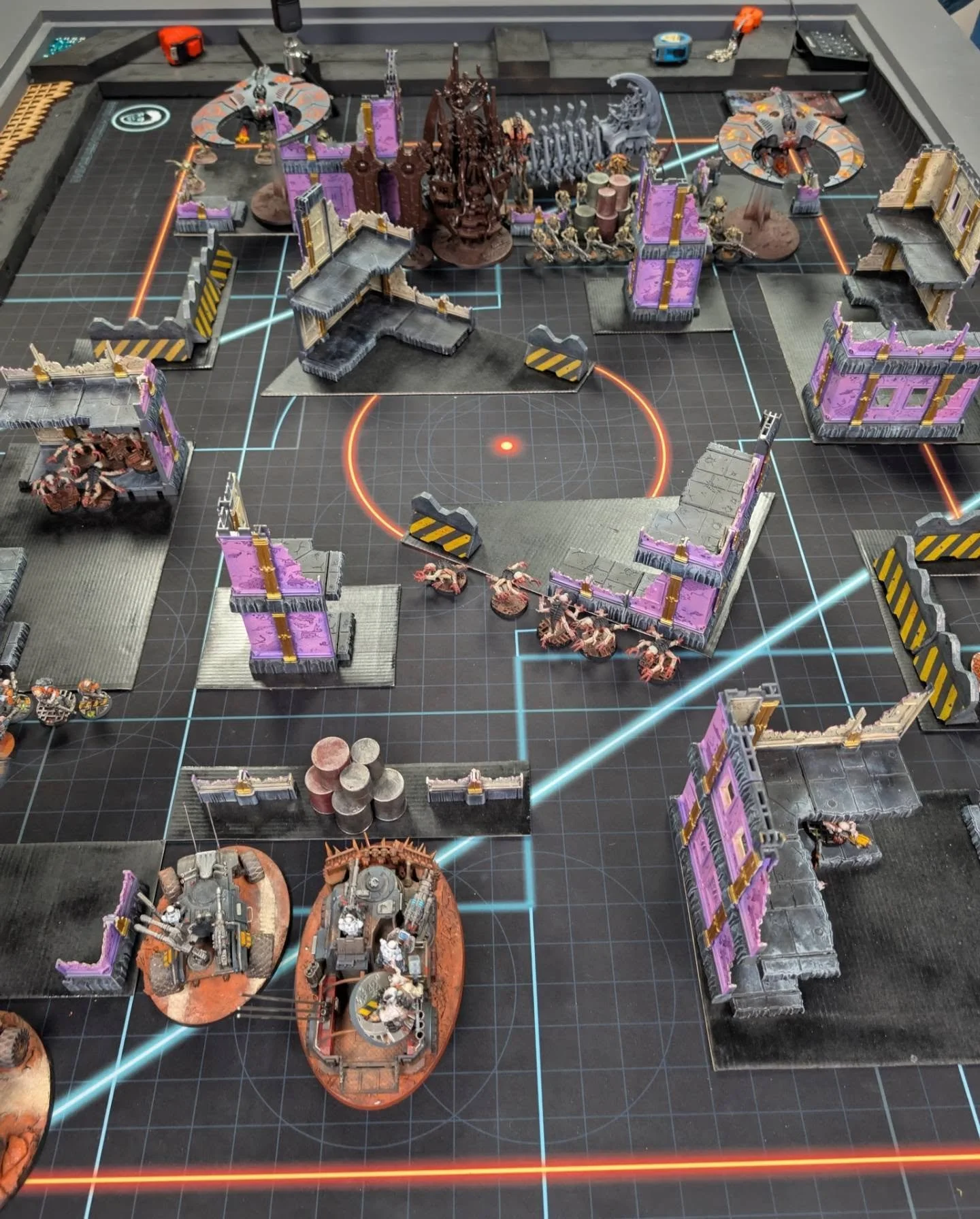 Necrons are broken!? Watch how they went against Neale's GSC...ALL LINKS IN BIO....We also have a brand new website with a short interest form for our tabletop mat if you want to check it out! 💙

#warhammer40k #battlereport #tabletopgame #necrons #g