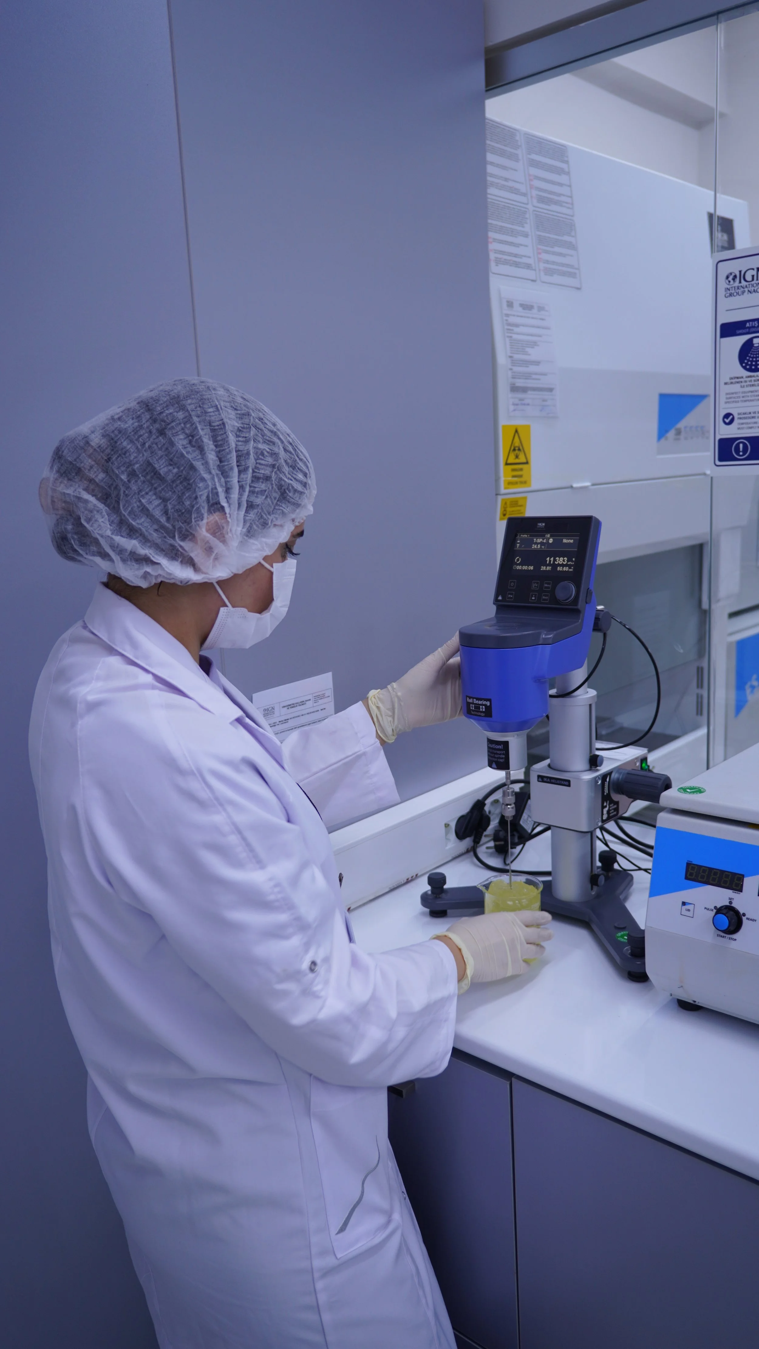 International Group Nacar kozmetik formülasyon ve Ar-Ge çalışmaları | Contract cosmetics formulation and R&D laboratory Turkey