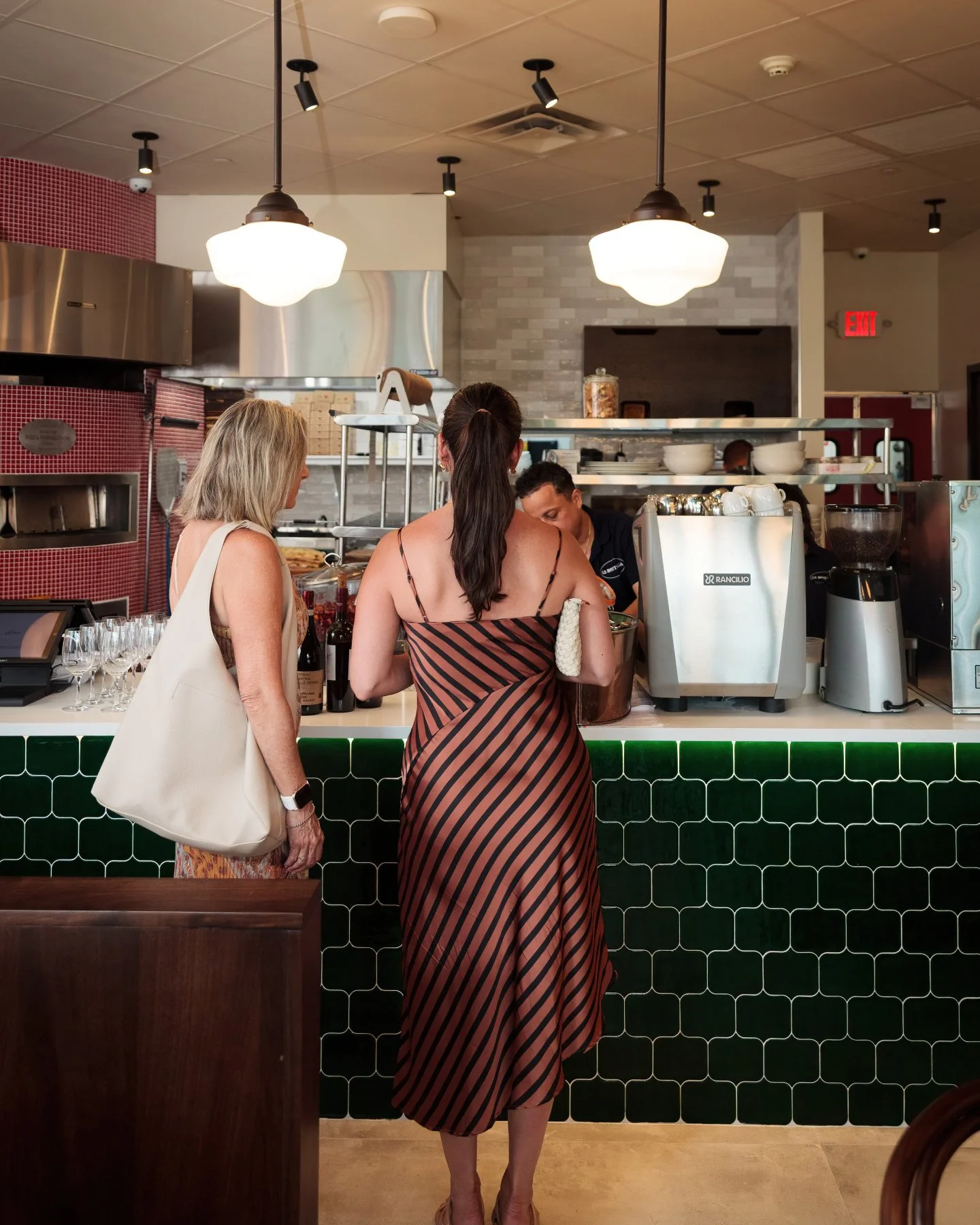 The kind of Sunday lunch that doesn&rsquo;t need a reservation.

Pick your panino &amp; order online. 
Takeout, handled.