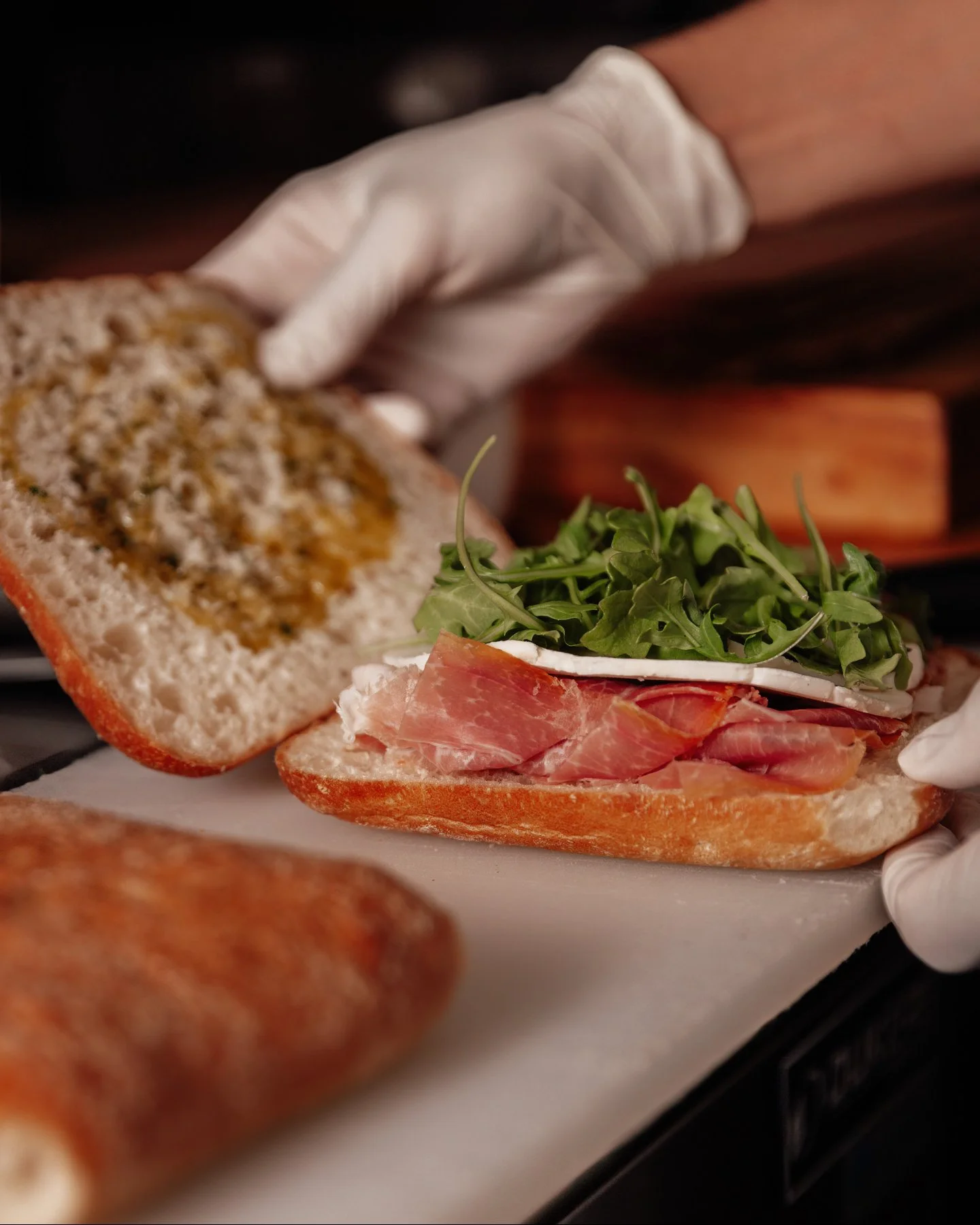 Meet the Crudo.

Prosciutto Crudo, fresh mozzarella and baby arugula on ciabatta.

Three ingredients, very little explaining necessary.
Order for pickup or delivery from your local La Bottega. 

LBORDER.COM