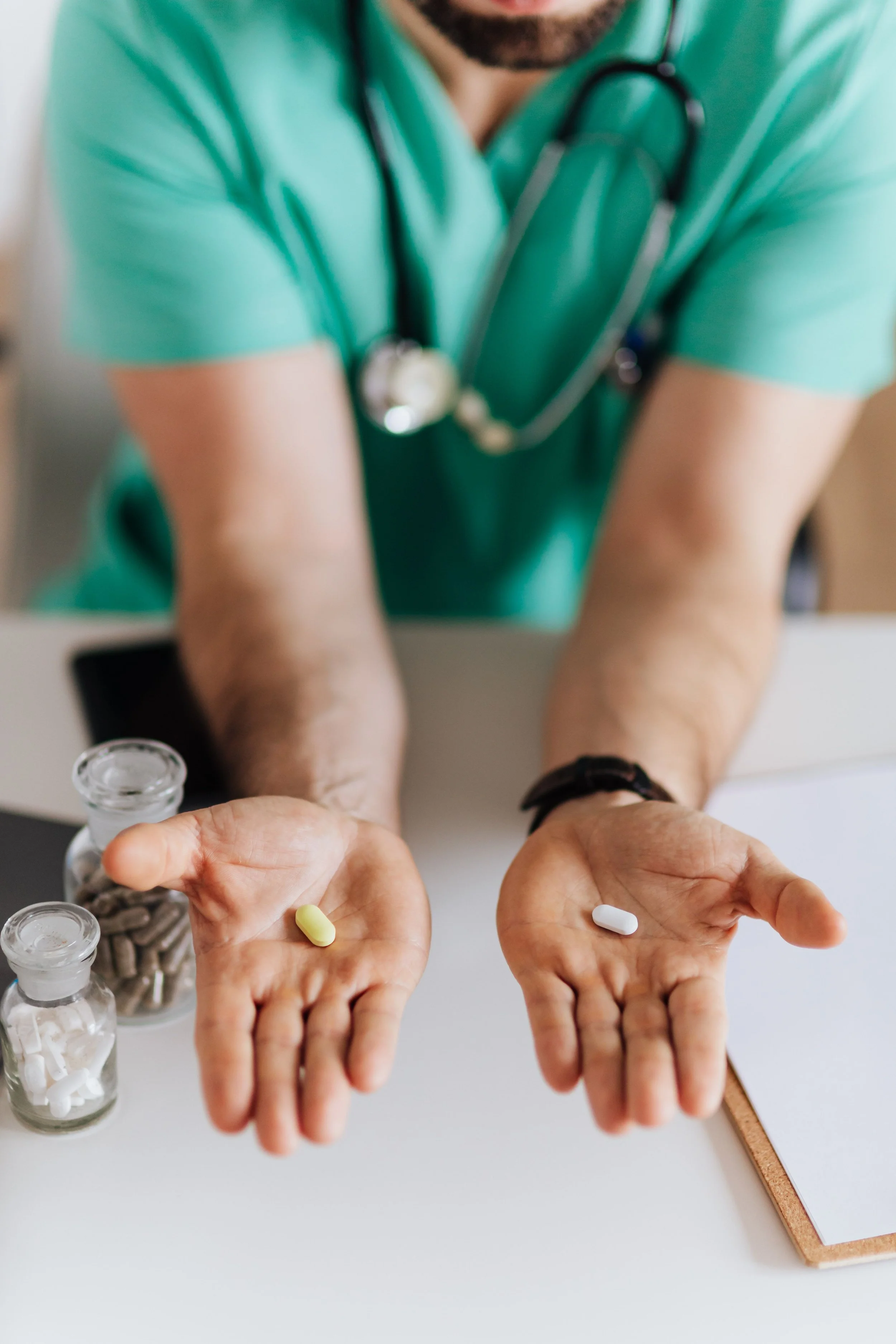 Lexapro vs. Zoloft: Differences, Side Effects, and How to Choose