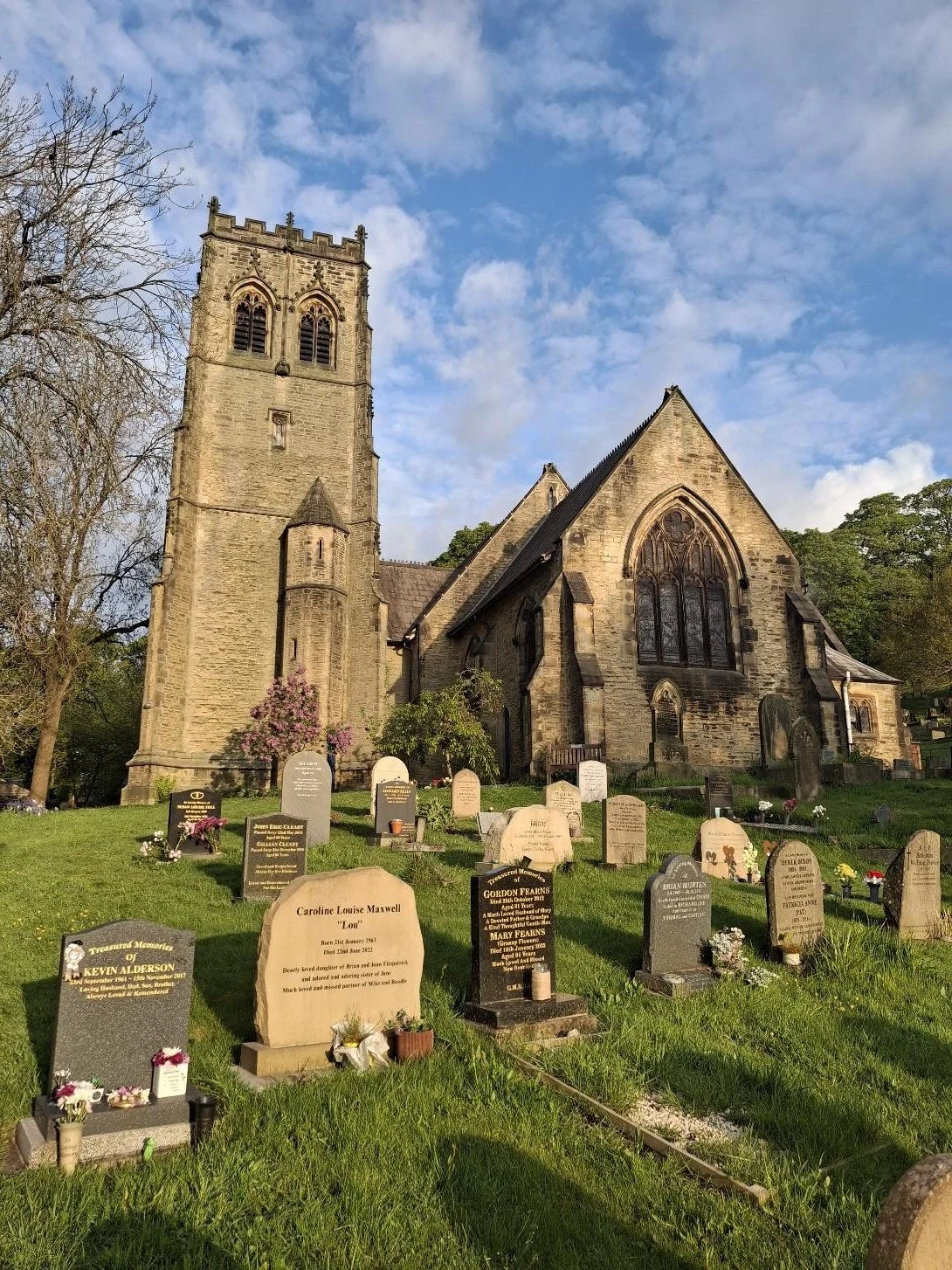 Upperthong Church1.jpg