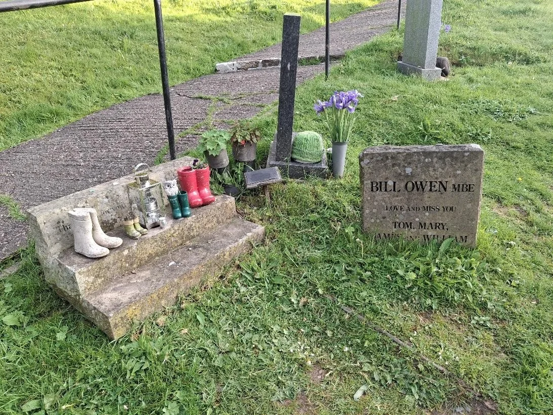 Compos Grave.jpg
