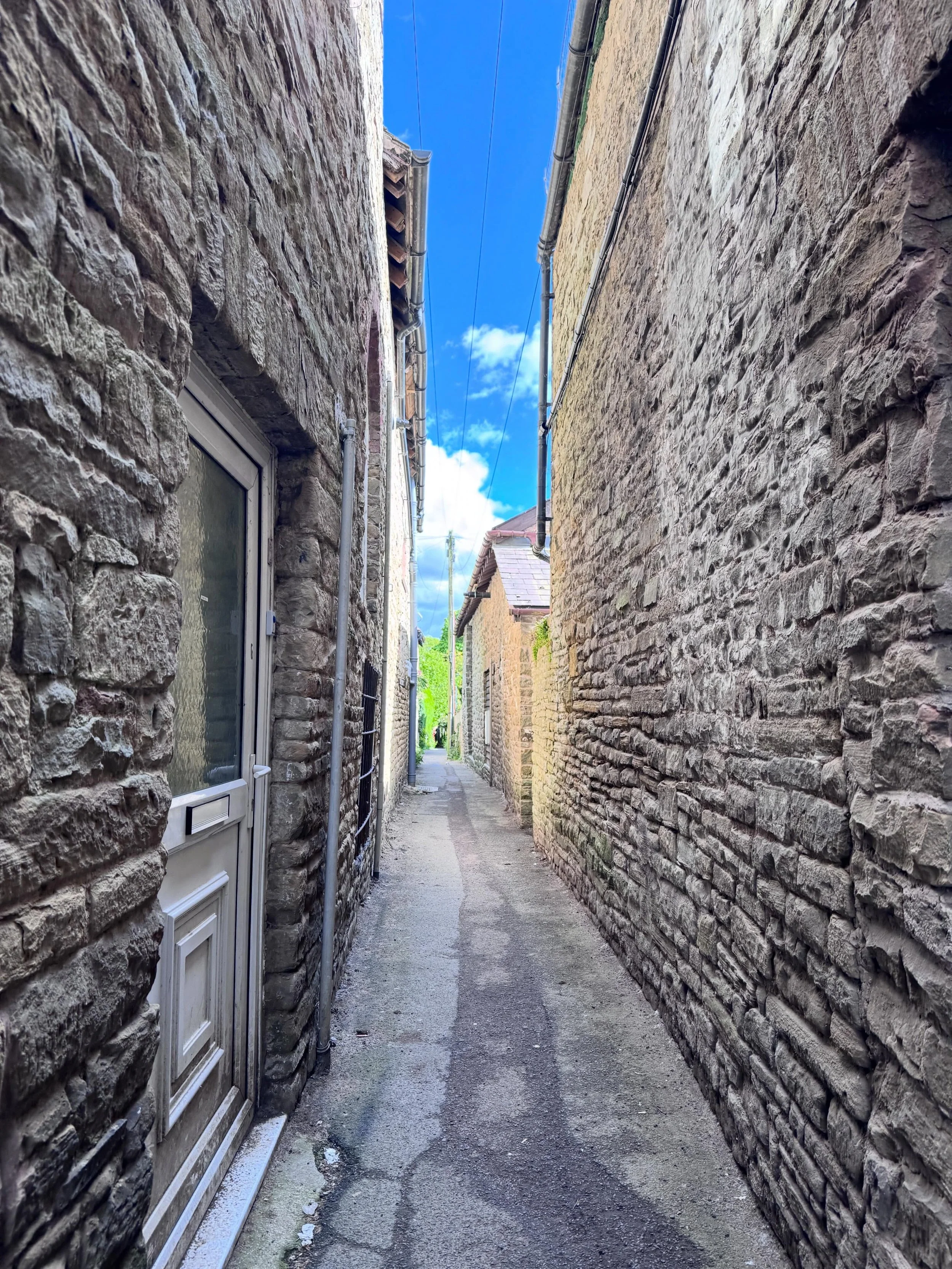 I wonder what stories this alley holds&hellip;

For me it&rsquo;s a cut through from the car park to the high street, but I wonder how long these walls have been here, definitely longer than the car park!