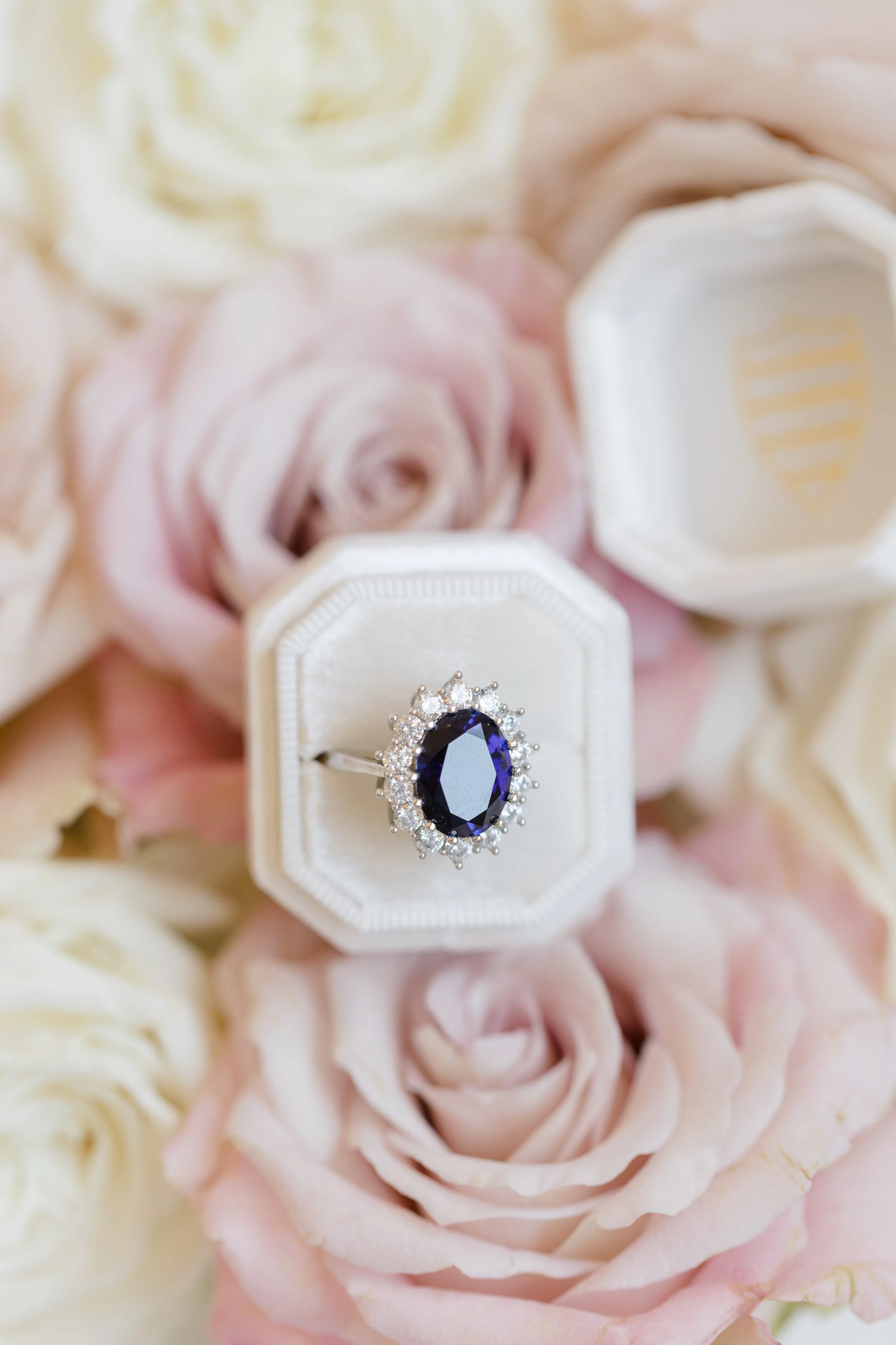 The_Knotting_Hill_Dallas_Wedding_Photographer_Courtney_Bosworth_Photography-0017.jpg