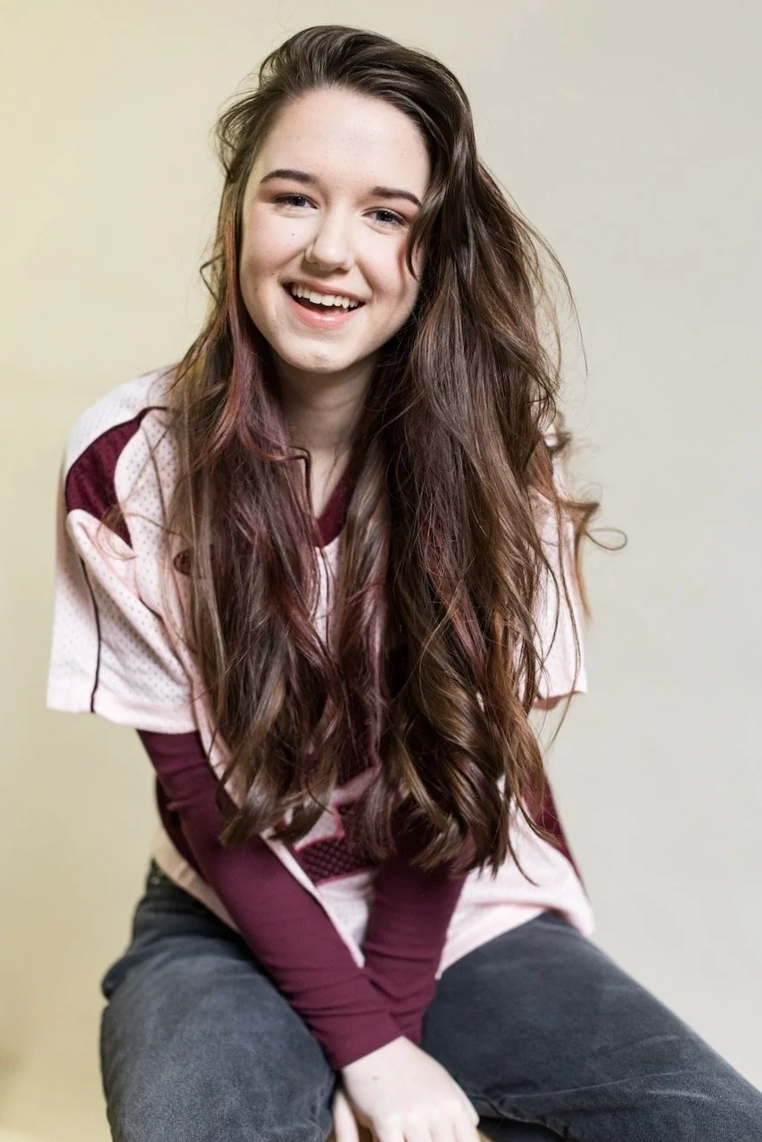 Actress Lauren Clark smiliing