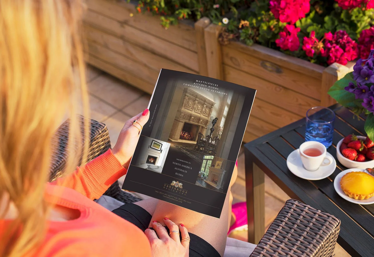 AD_TARTARUGA_WomanReadingMagazineFlowerBox_1600x1100.jpg