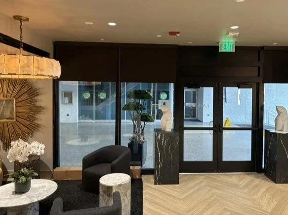 image412+-+Additional+Shades+in+Lobby.jpg