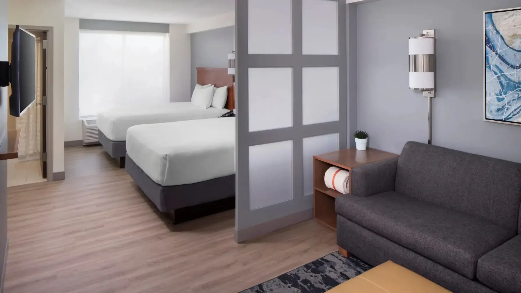 Hyatt-Place-Long-Island-East-End-P096-Standard-Double.16x9.webp