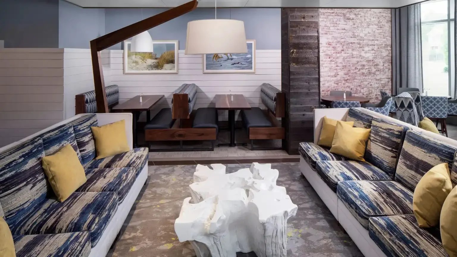 Hyatt-Place-Long-Island-East-End-P100-Lobby-Lounge.16x9.webp