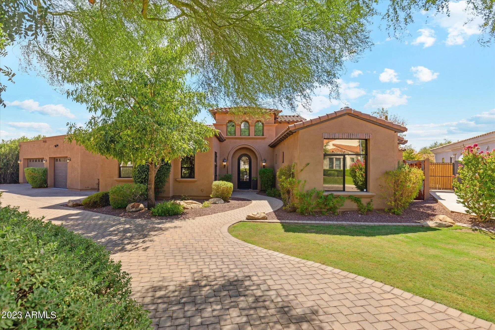 12768 N WINDROSE DR