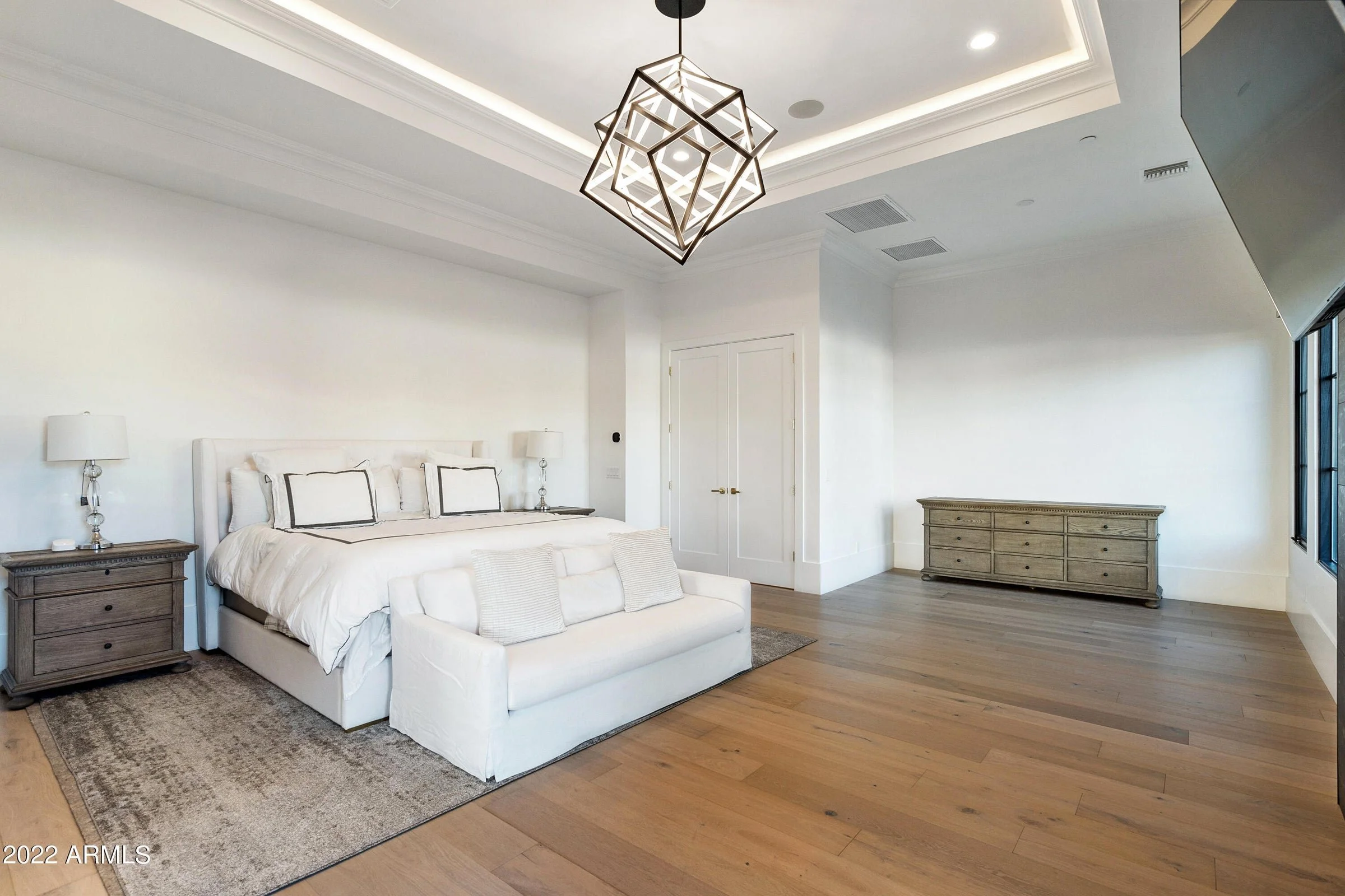 10002 E SHANGRI LA RD 16.jpg