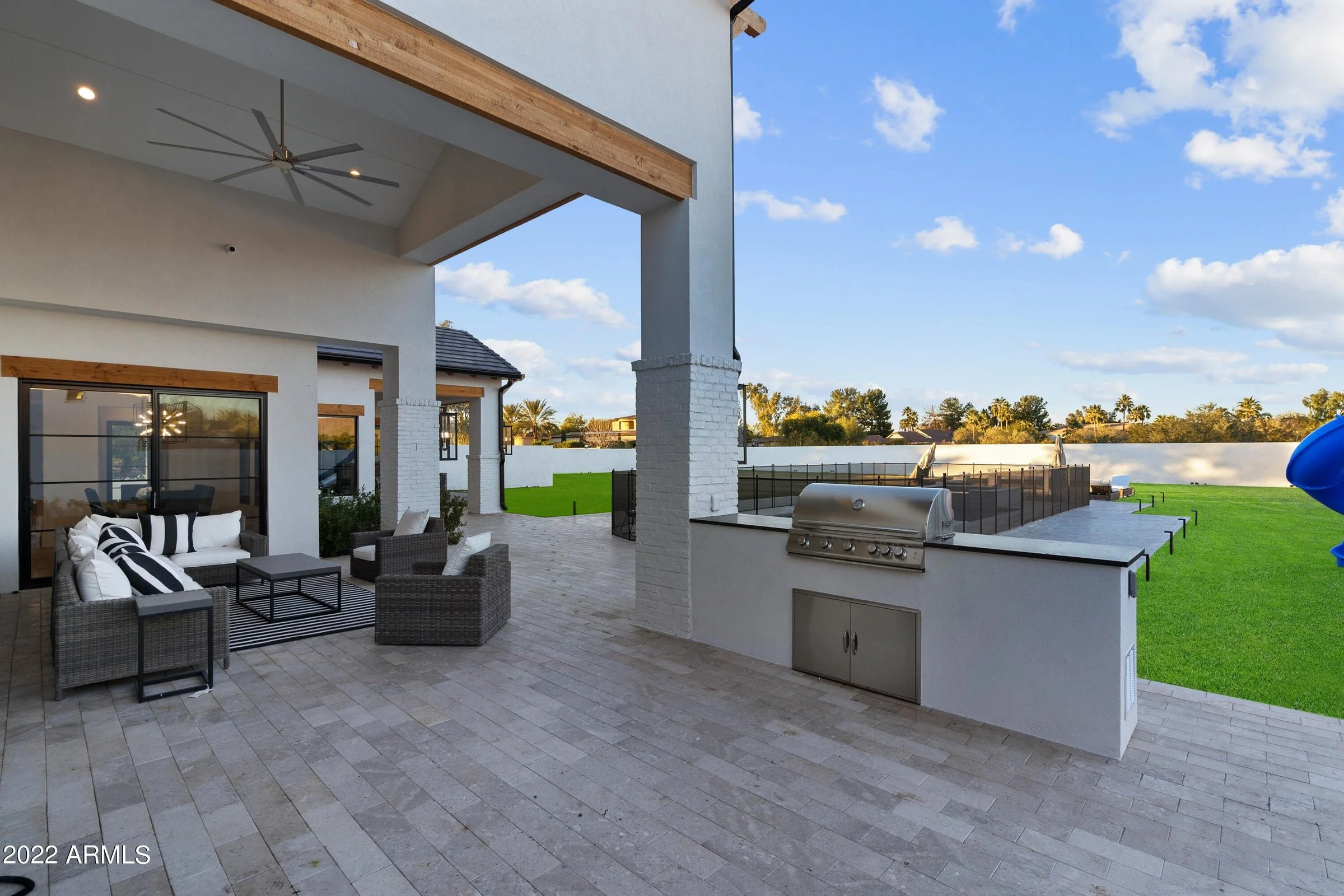 10002 E SHANGRI LA RD 20.jpg