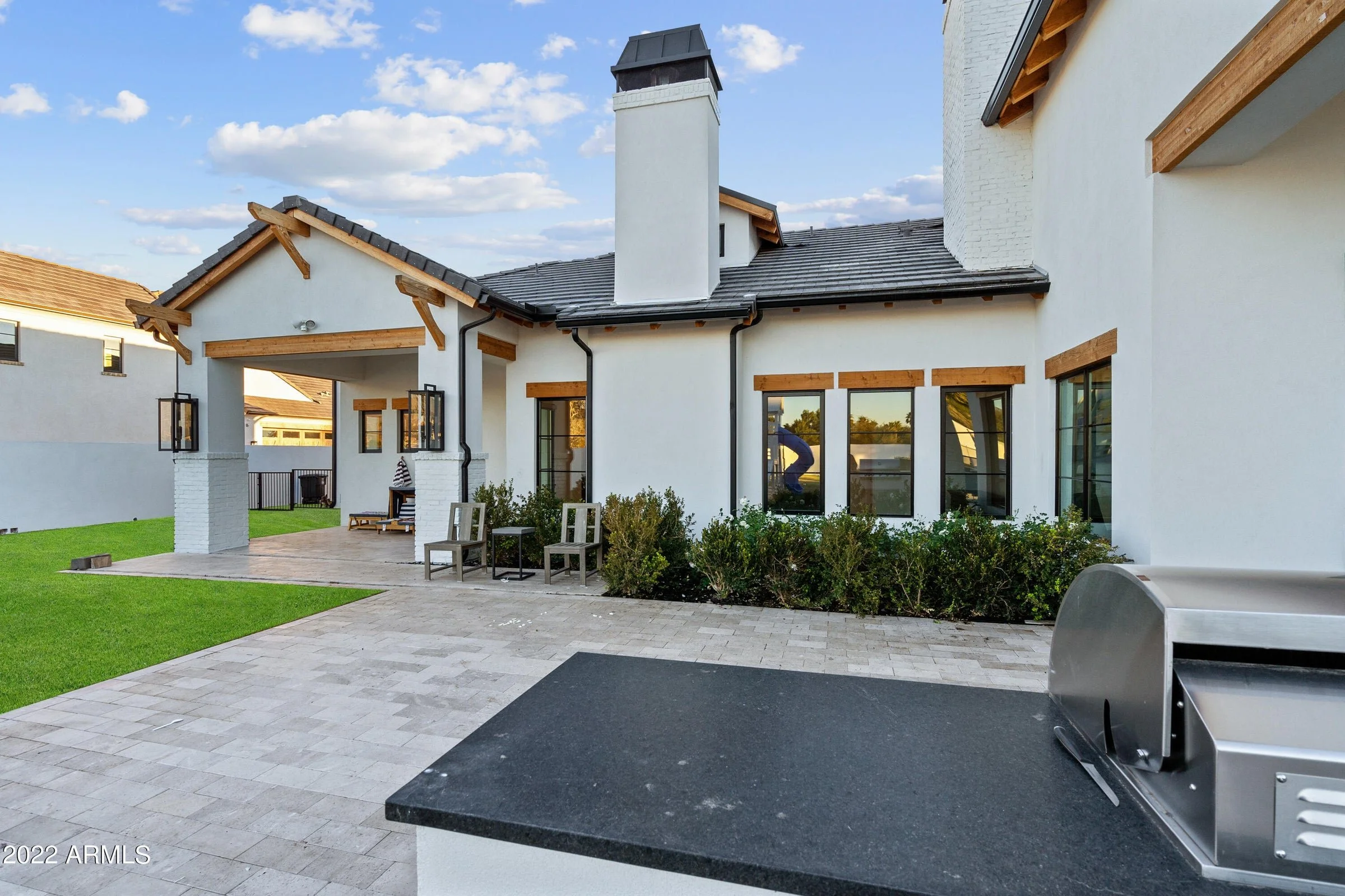 10002 E SHANGRI LA RD 22.jpg