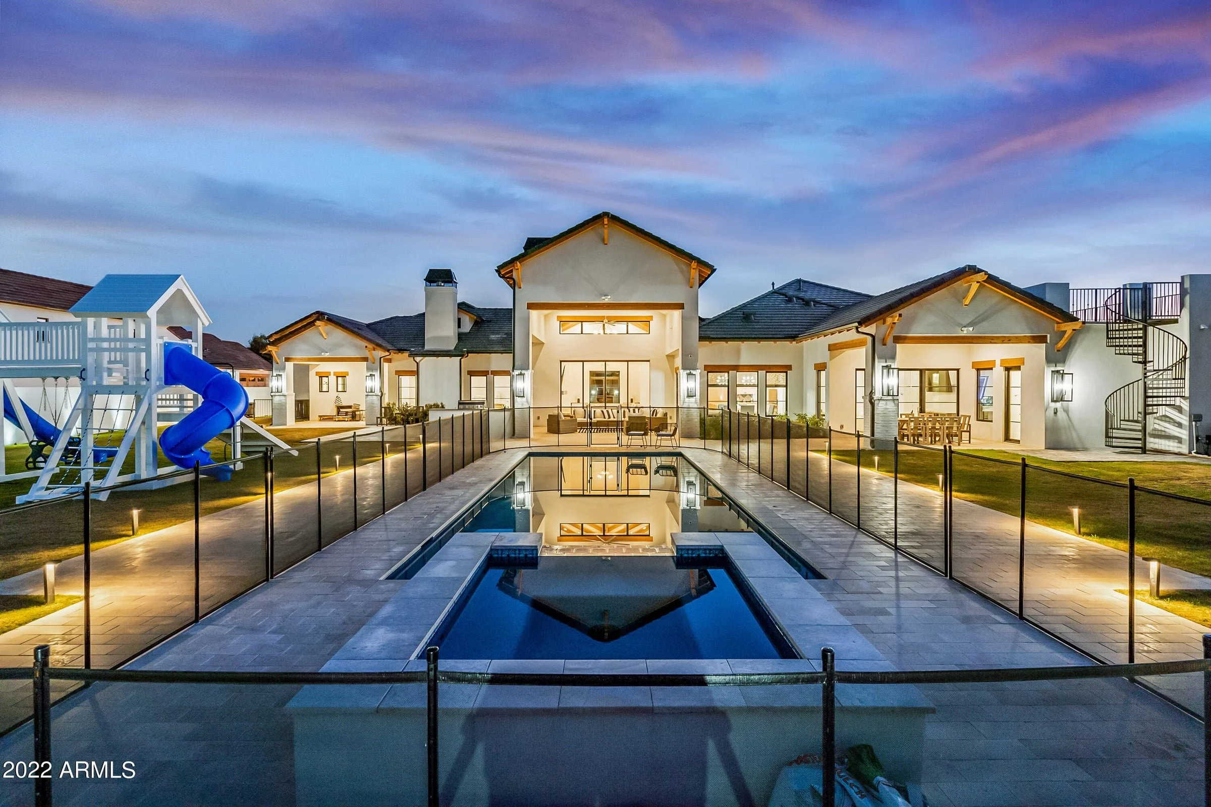 10002 E SHANGRI LA RD 26.jpg