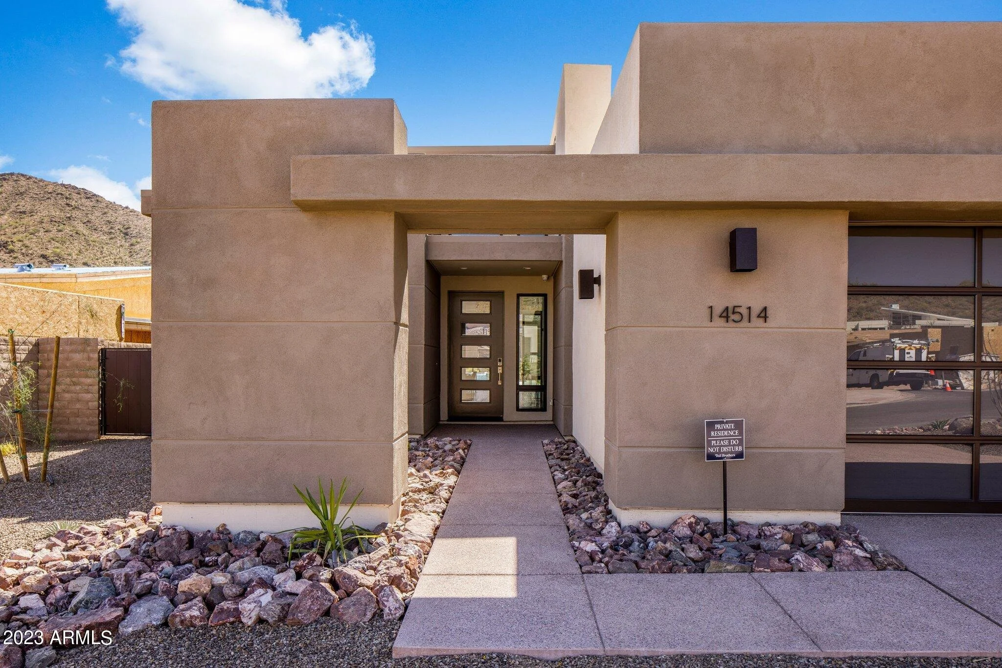 14514 N VALENCIA 2.jpg