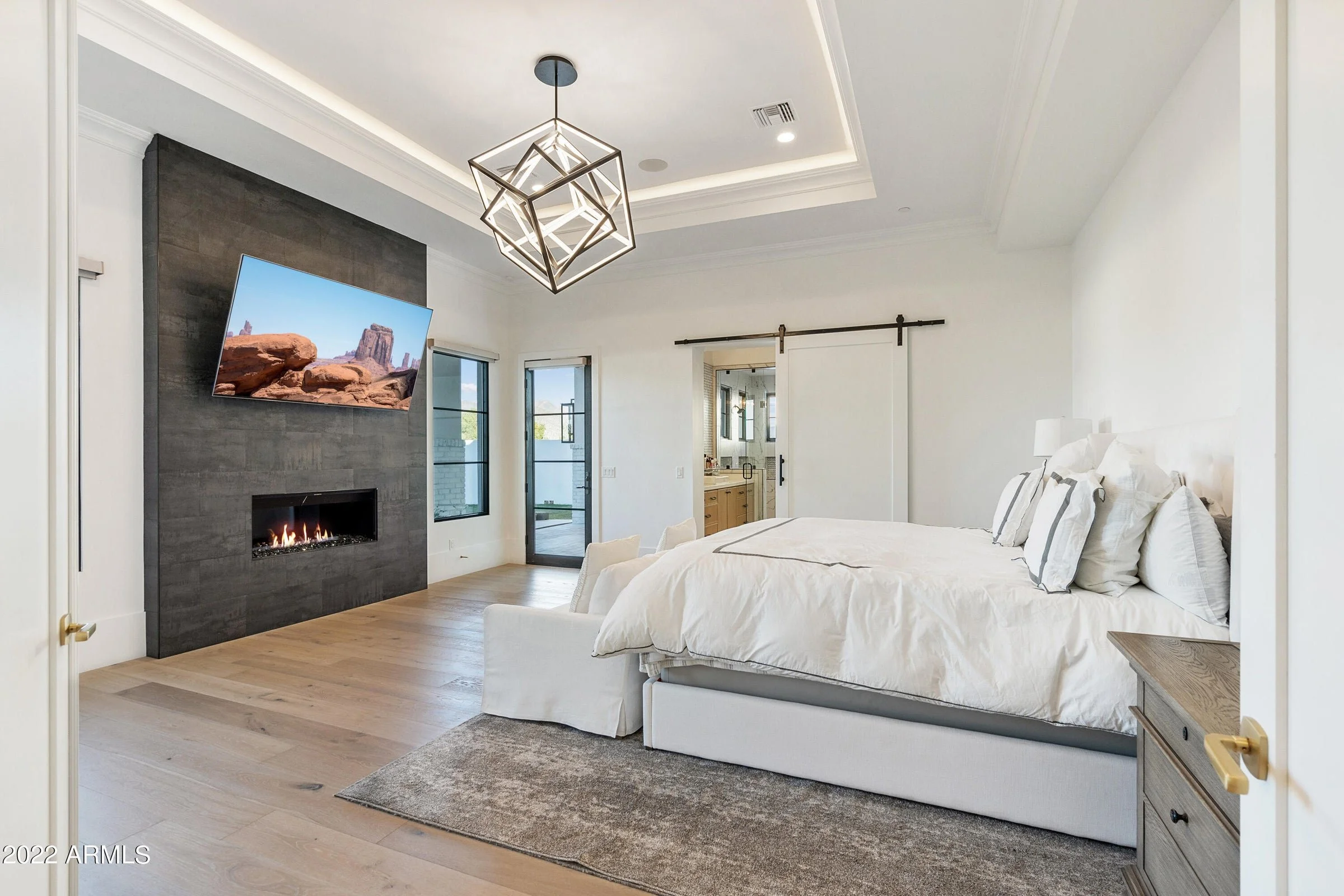 10002 E SHANGRI LA RD 15.jpg