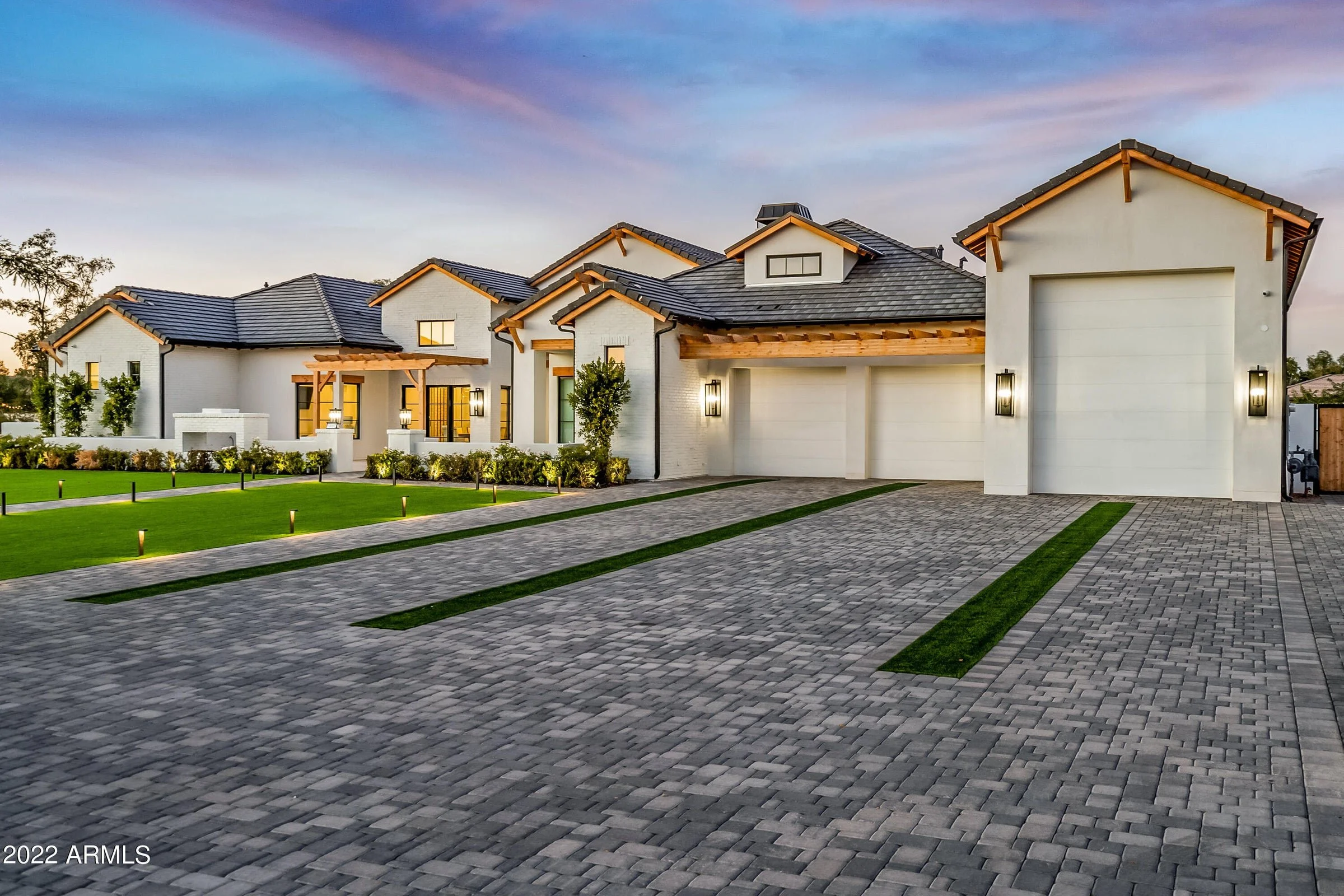 10002 E SHANGRI LA RD 25.jpg