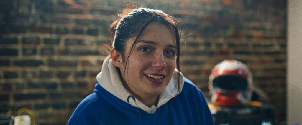 alizee-1024x425.jpg