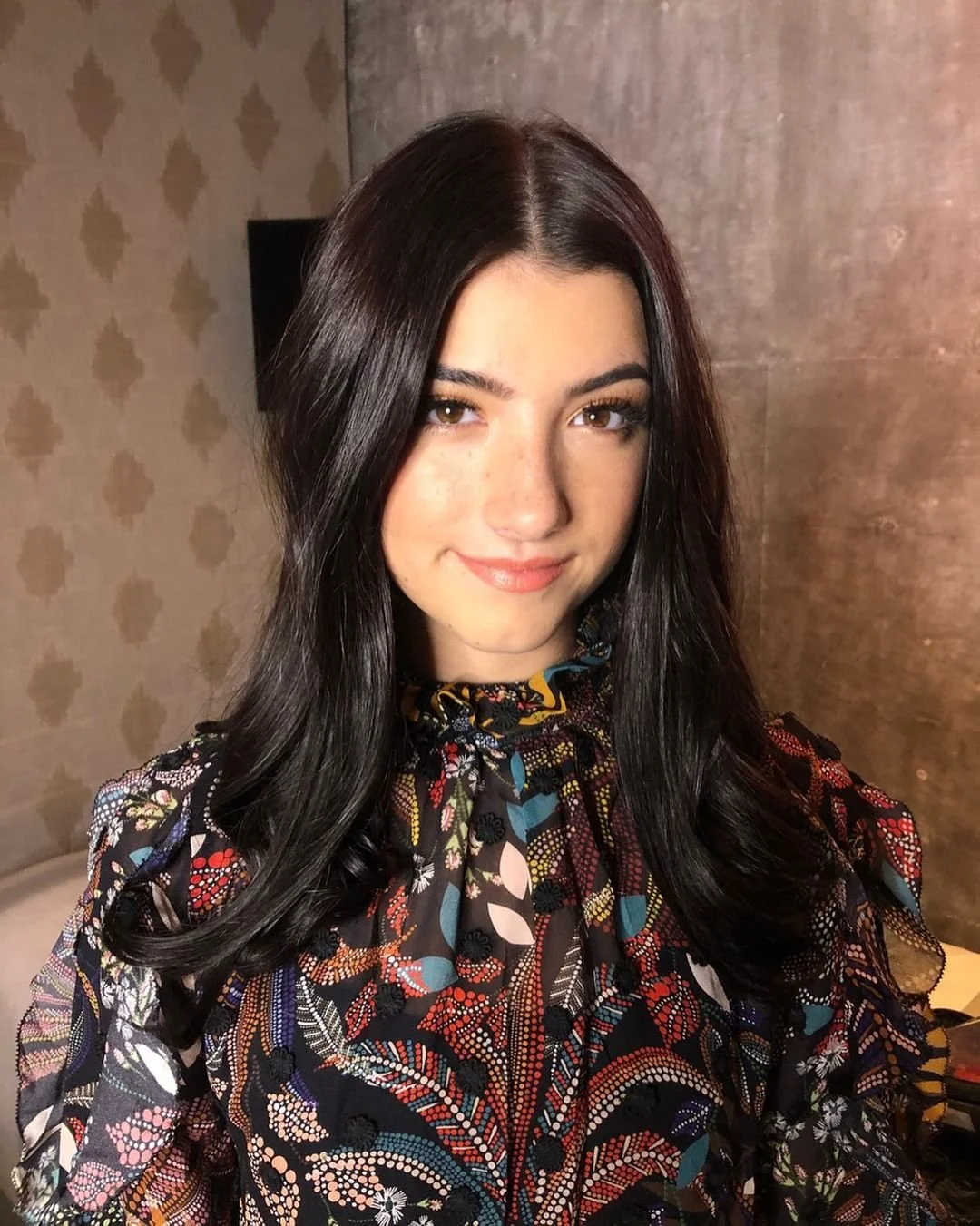 erinmicheleartistry_83428070_2883194738573994_1718305637121998527_n.jpg
