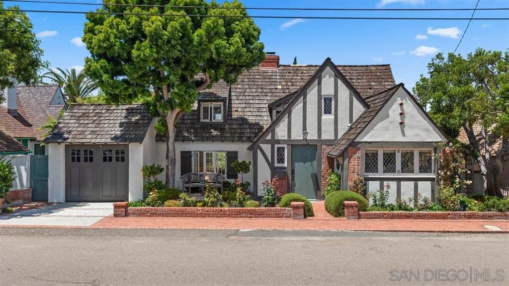 350 Fern Glen | $3,165,000