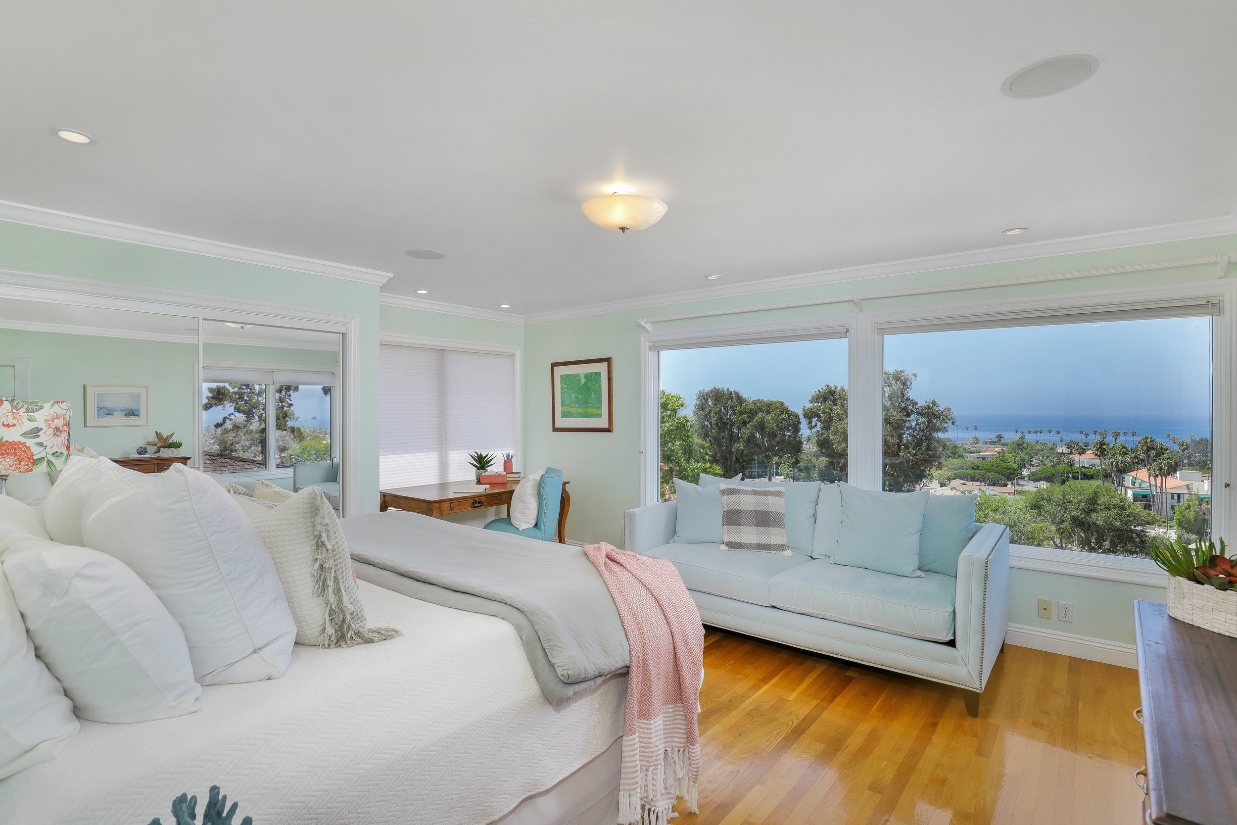 6260 Waverly Avenue I $3,290,000