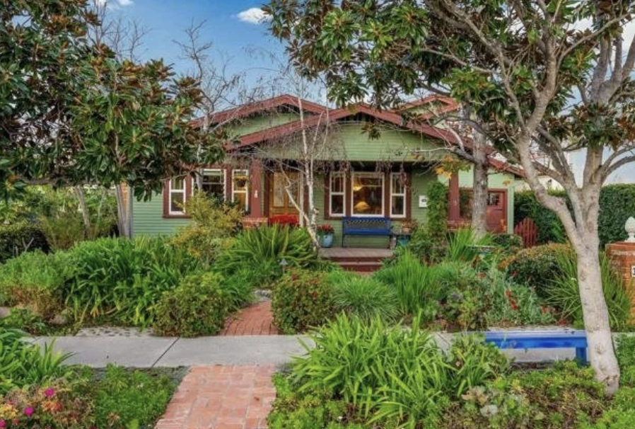 3244 N. Mountain View Dr. | $1,885,000