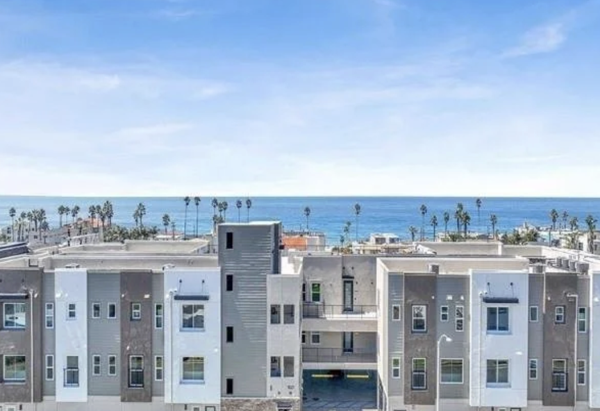 1021 Cleveland St. #104 | $1,200,711