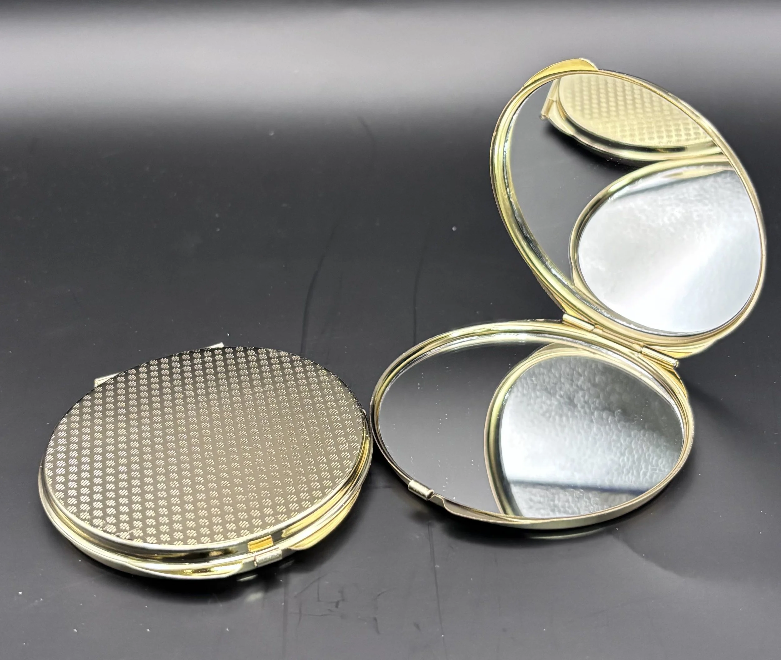 Compact mirror - gold