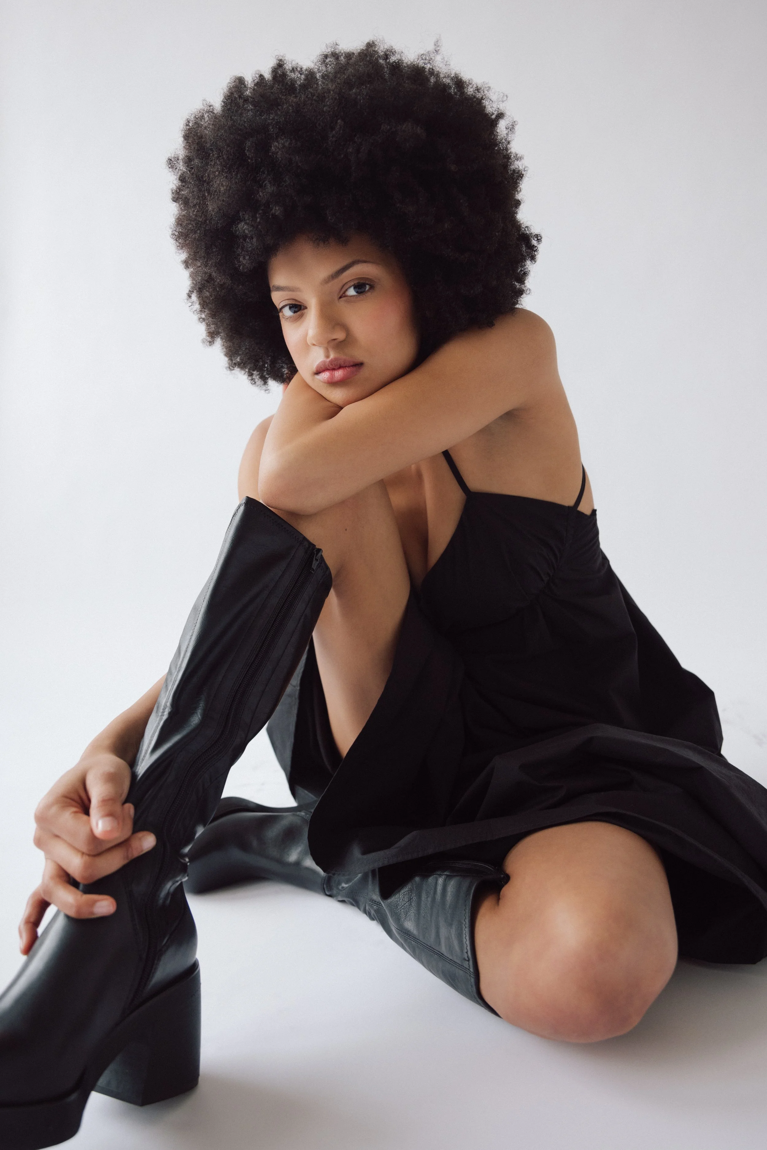 Editorial beauty portrait by Seattle hair and makeup artist Jordan Hafford, showcasing refined makeup artistry and natural, camera-ready beauty.
