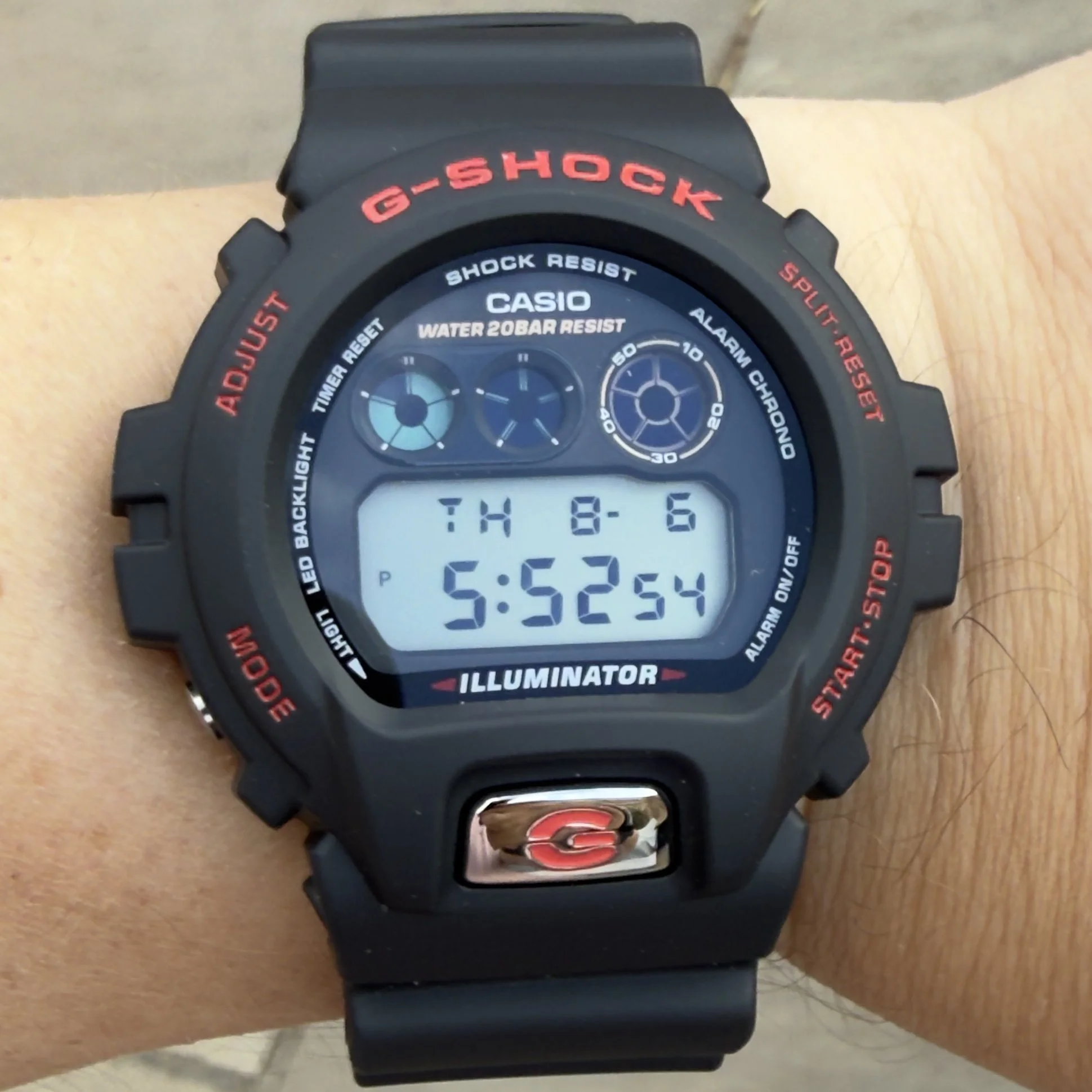 G-Shock DW-6900TR-1