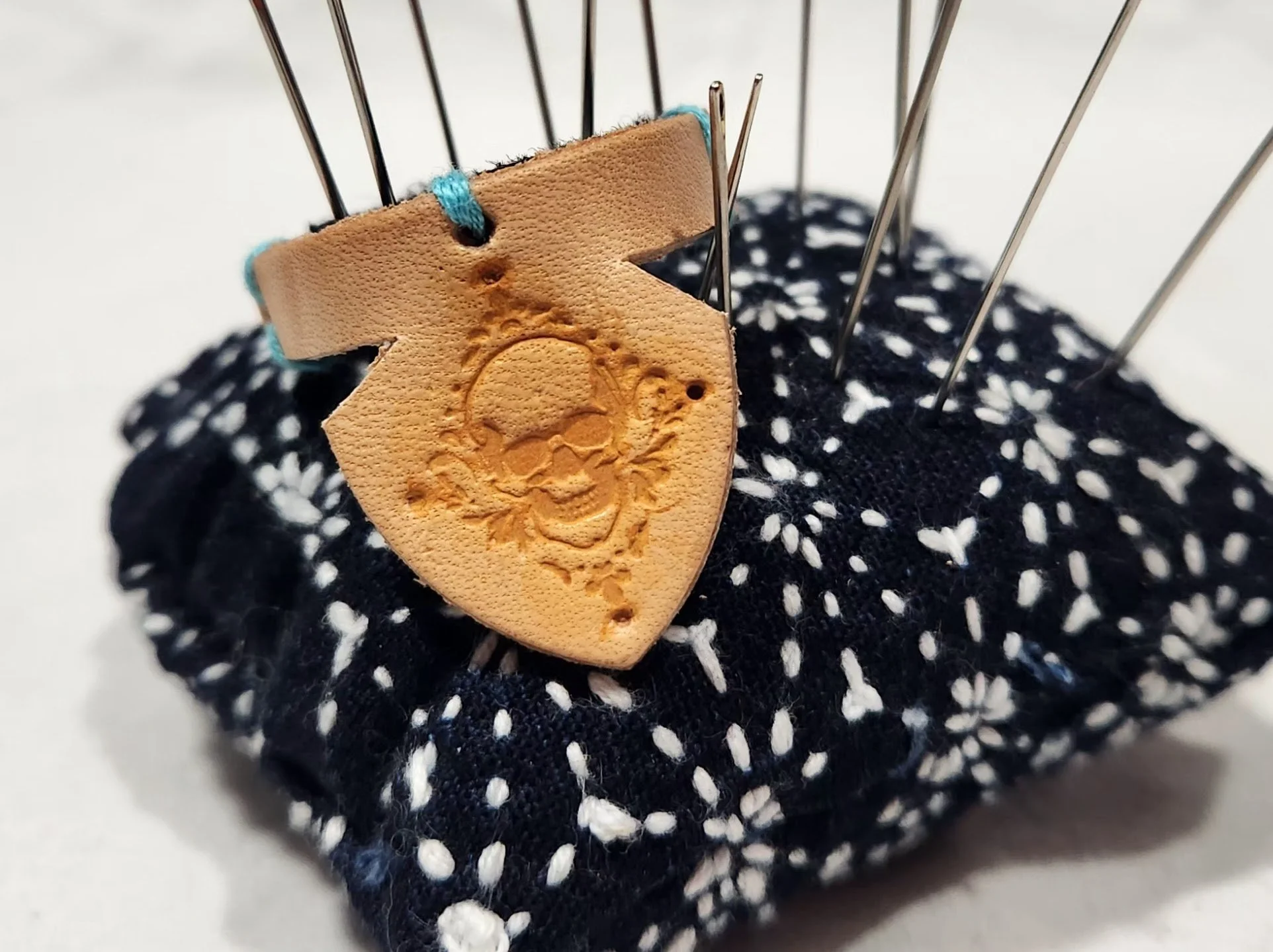 Palm Thimble - Skull