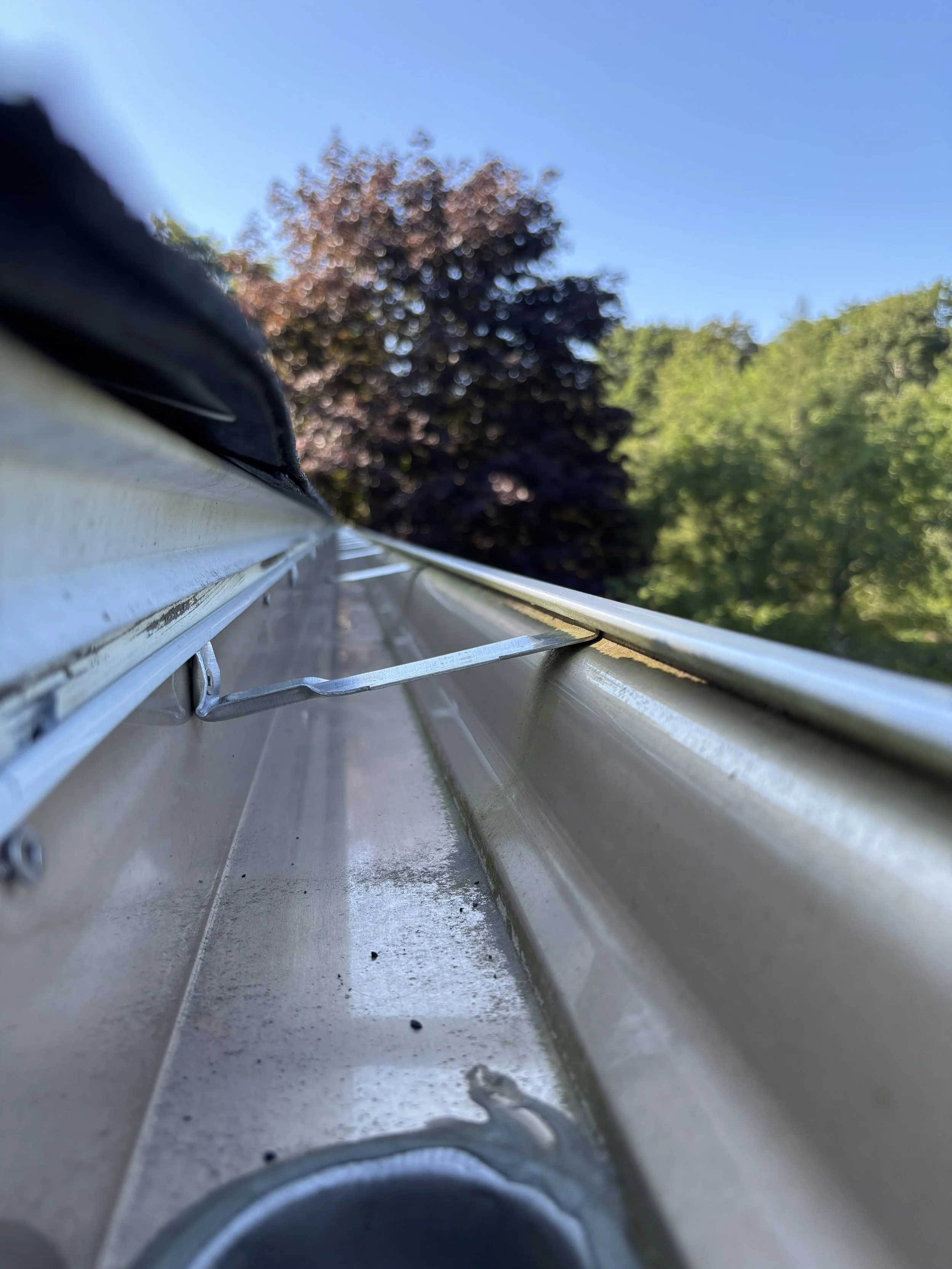 Spotless gutter after thorough cleaning.