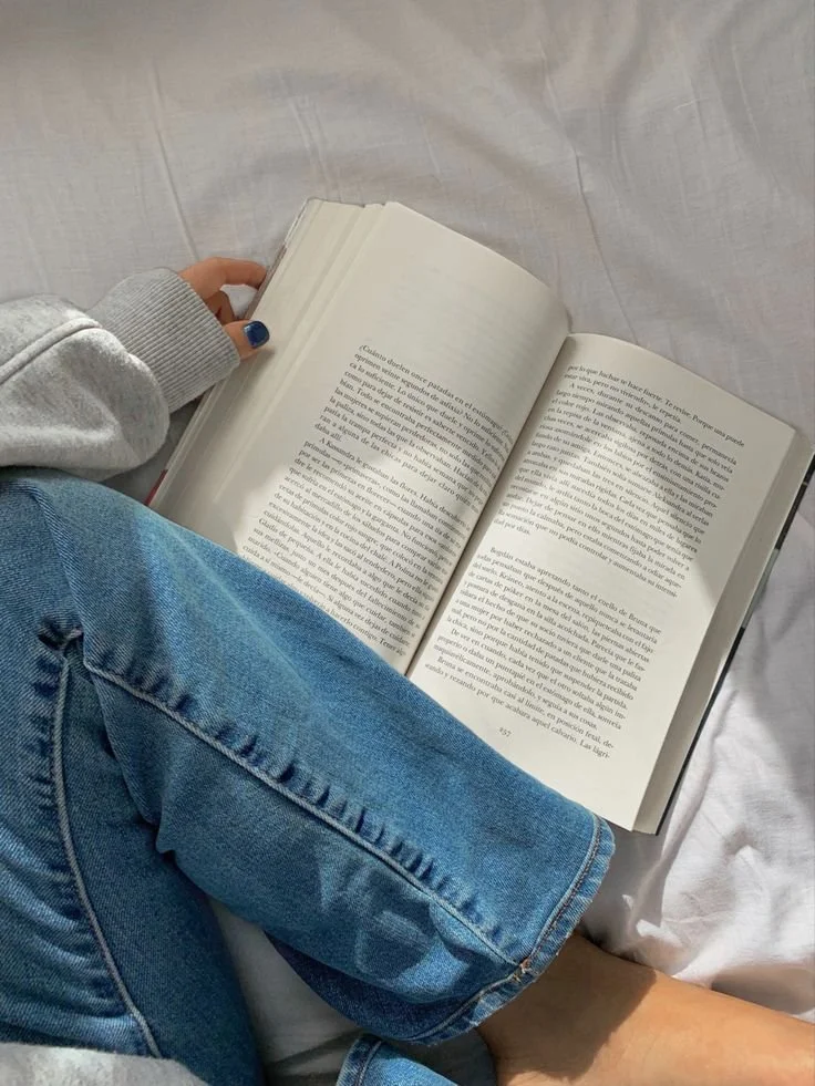 book pic insta post inspo.jpeg
