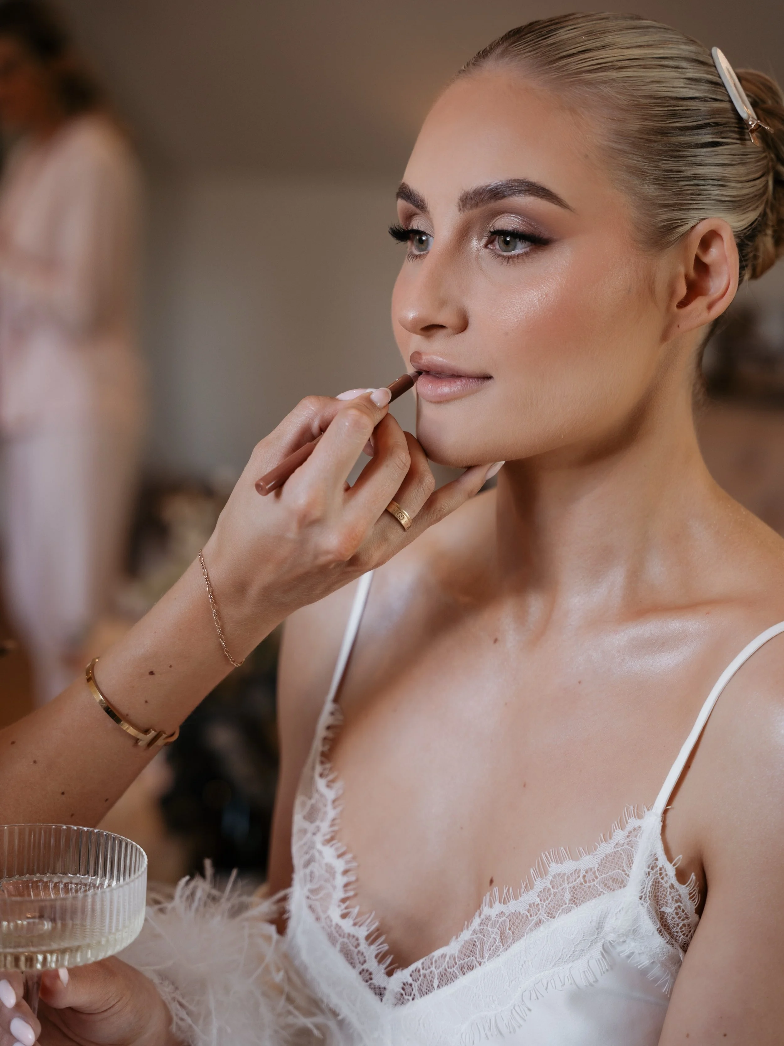 The perfect Mrs Smith 🤍 

Photos by @amberblueweddings 
Hair by @laurengoslinghair 
Makeup @dcmua_