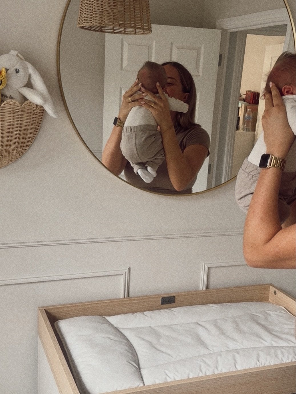 September 💌 - little scrunchkin 

Ready to POP

Good luck notes from besties baby before going to the hospital 🥹 (I&rsquo;ve always been auntie Ruby because of my dog Ruby and it&rsquo;s the best) 

Last pic together before the new arrival - surpri